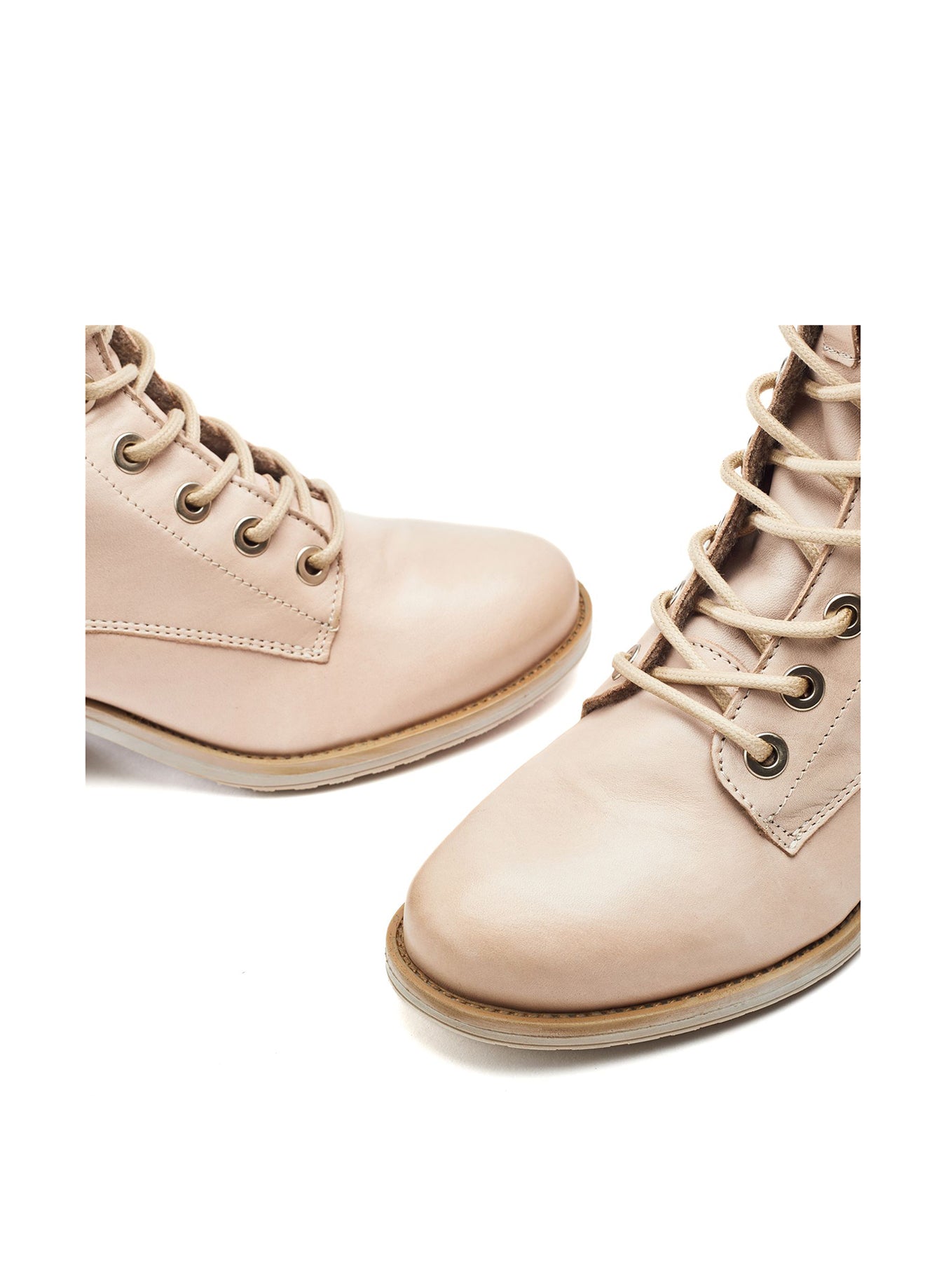 Bezzy Leather Ankle Boots Neutral