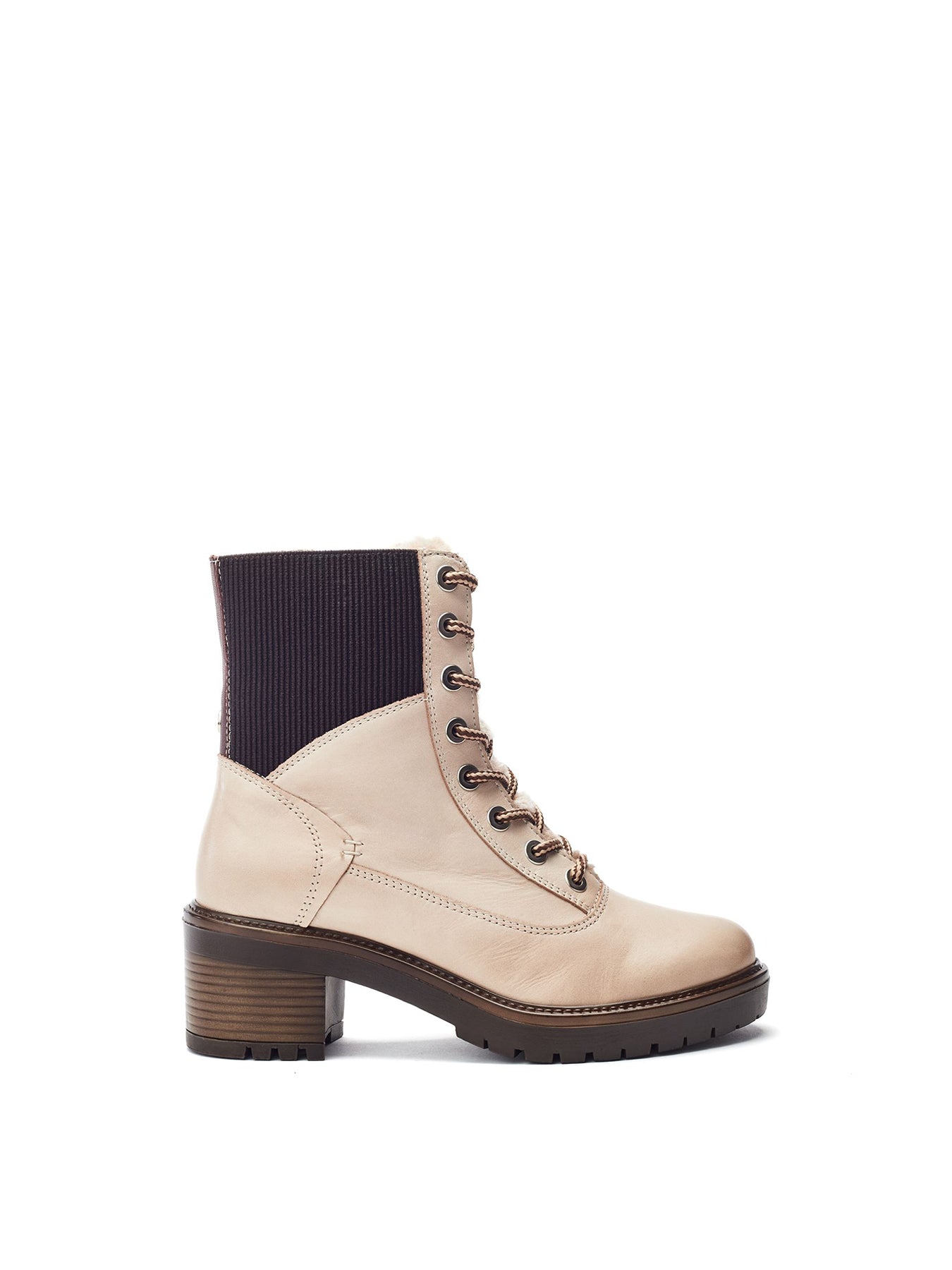 Omura Soft-Structured Boots Neutral