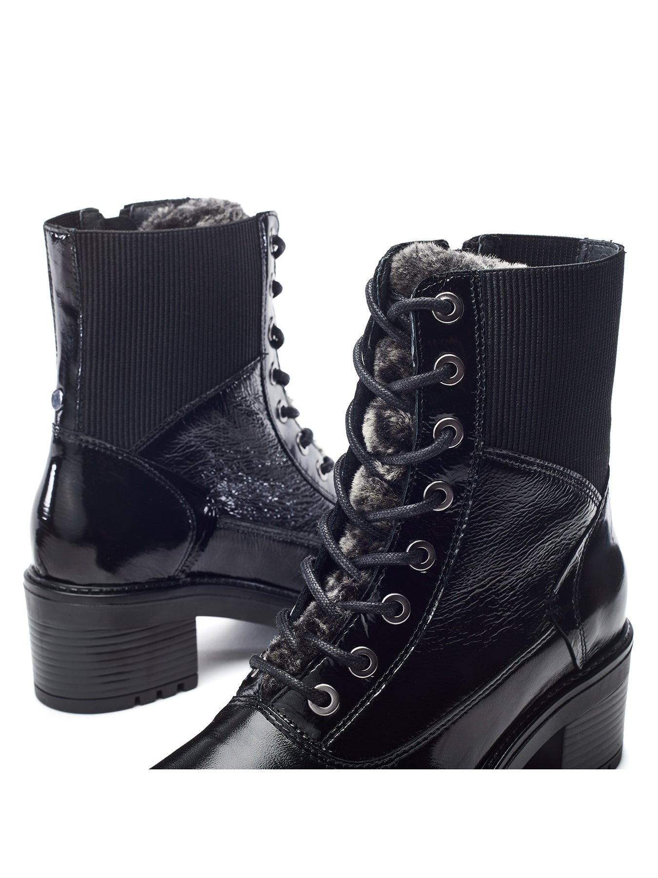 Omura Boots Black