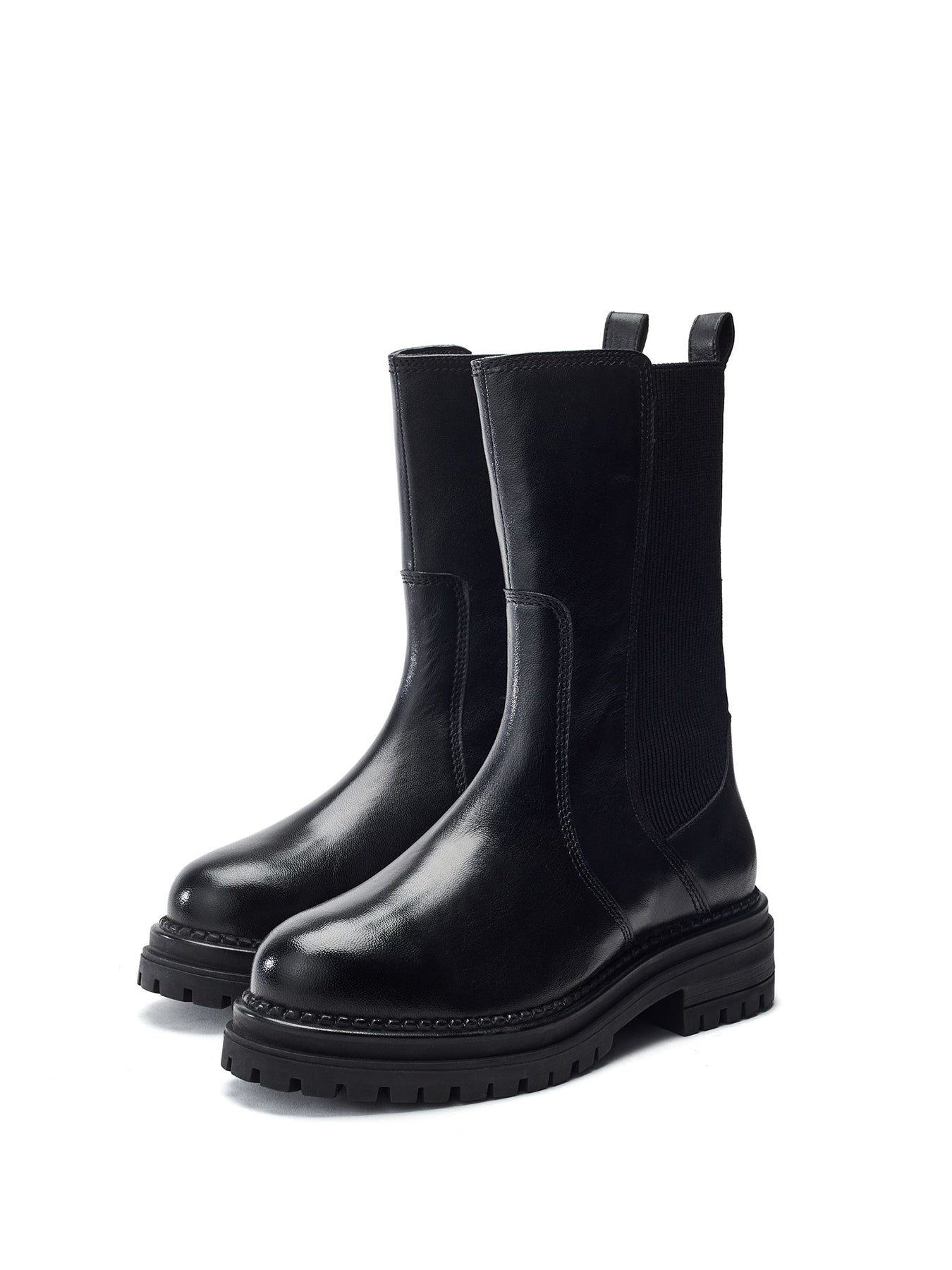 Oyari Classic Ankle Boots Black