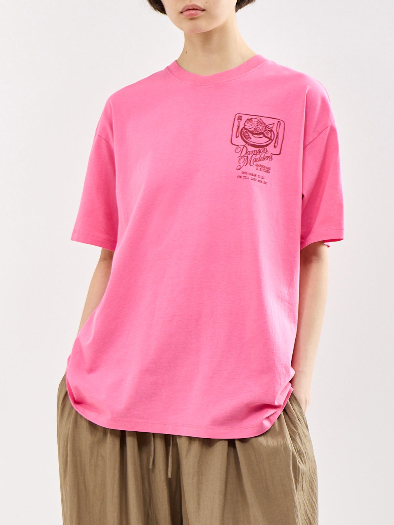 Gill Of Dreams Graphic T-Shirt Pink