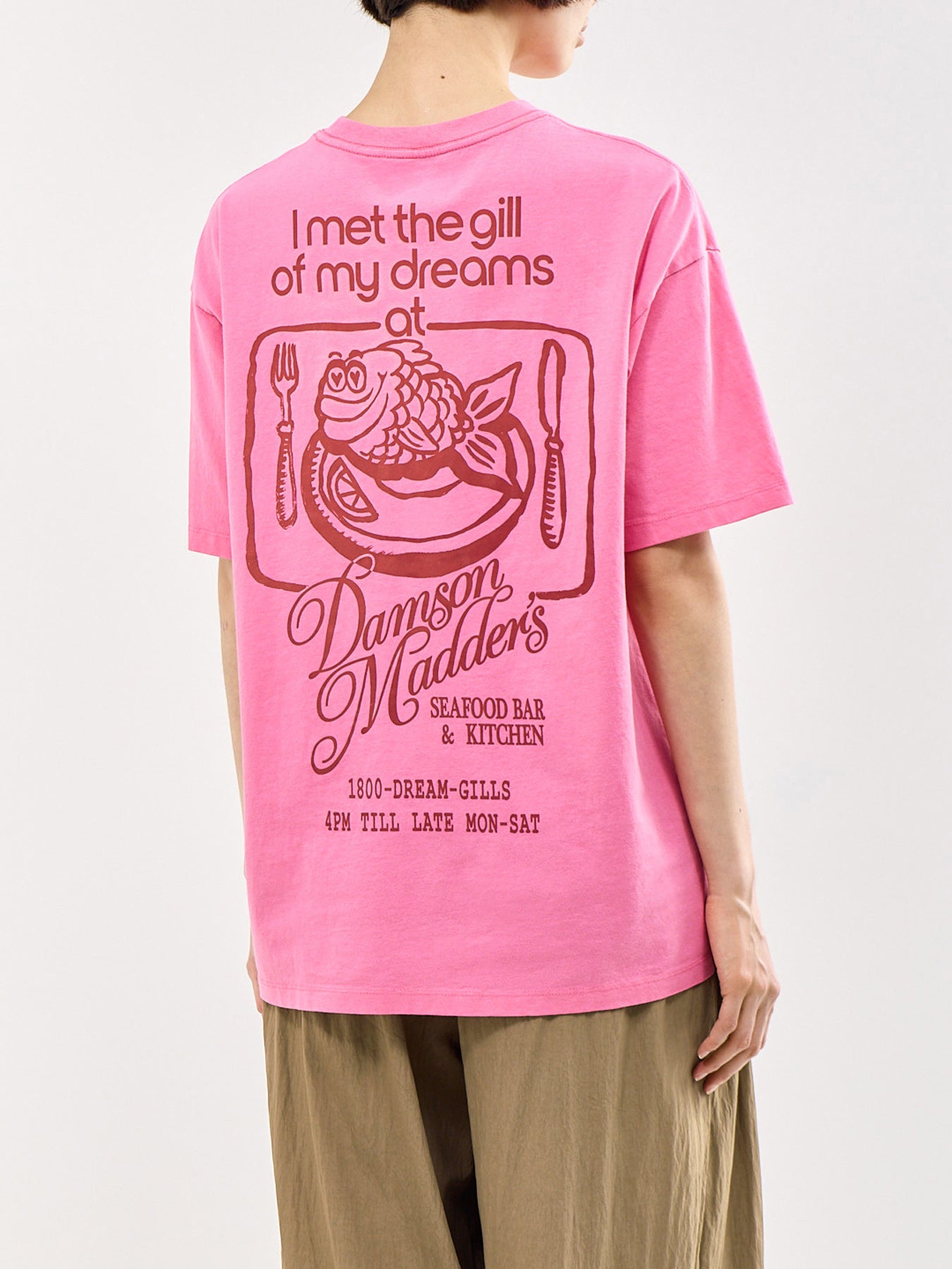 Gill Of Dreams Graphic T-Shirt Pink