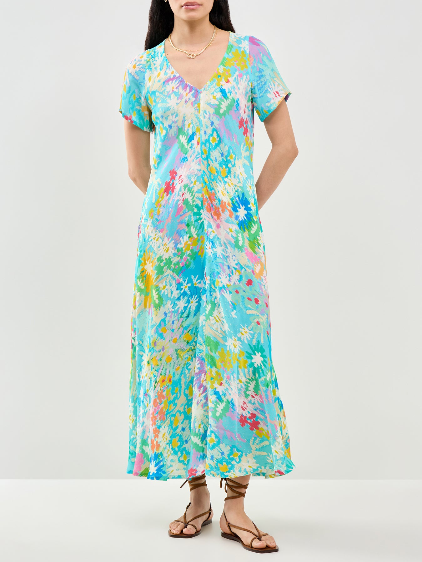 Dreamy Floral Oasis Floral Print Maxi Dress Blue