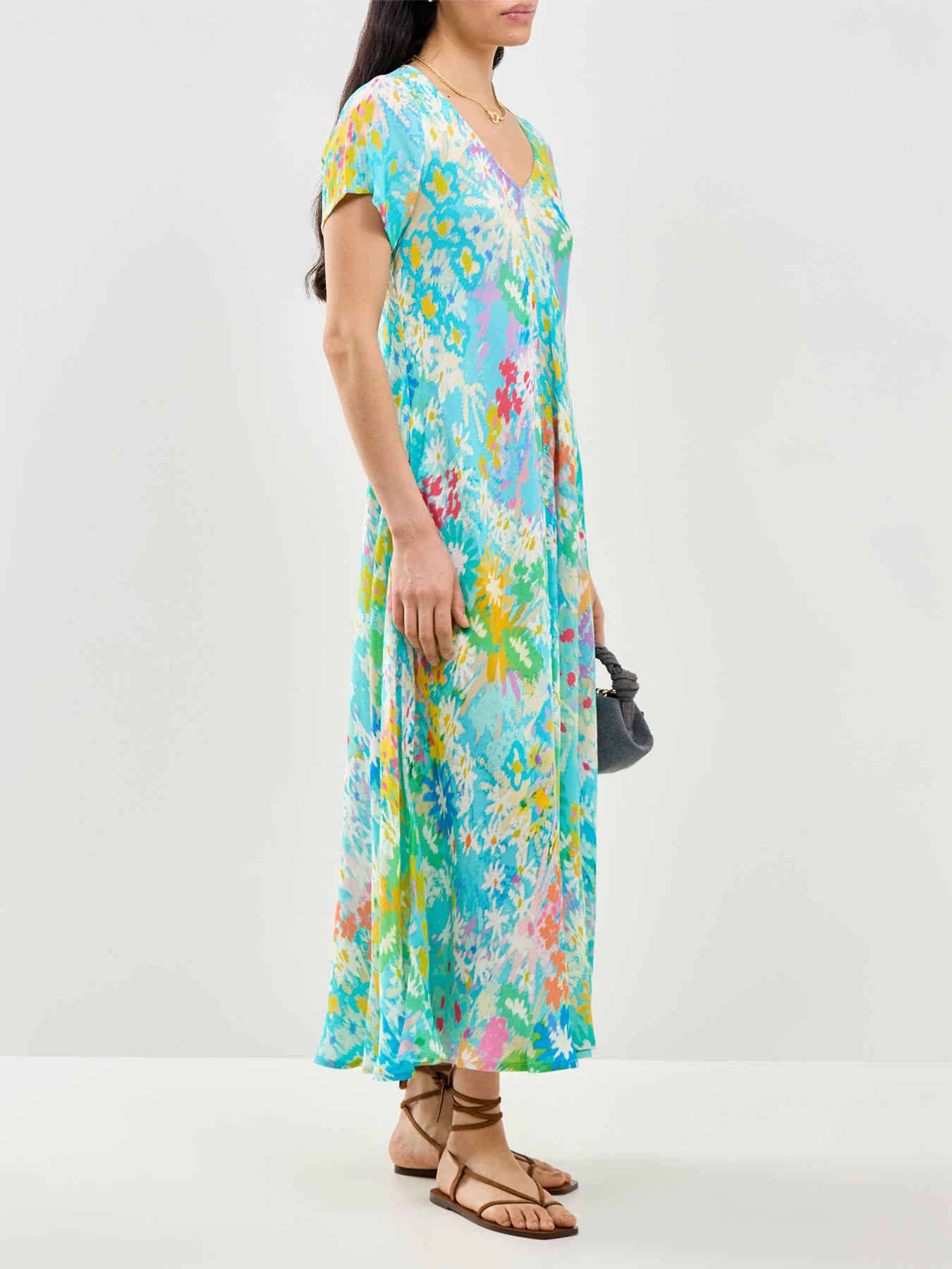 Dreamy Floral Oasis Floral Print Maxi Dress Blue