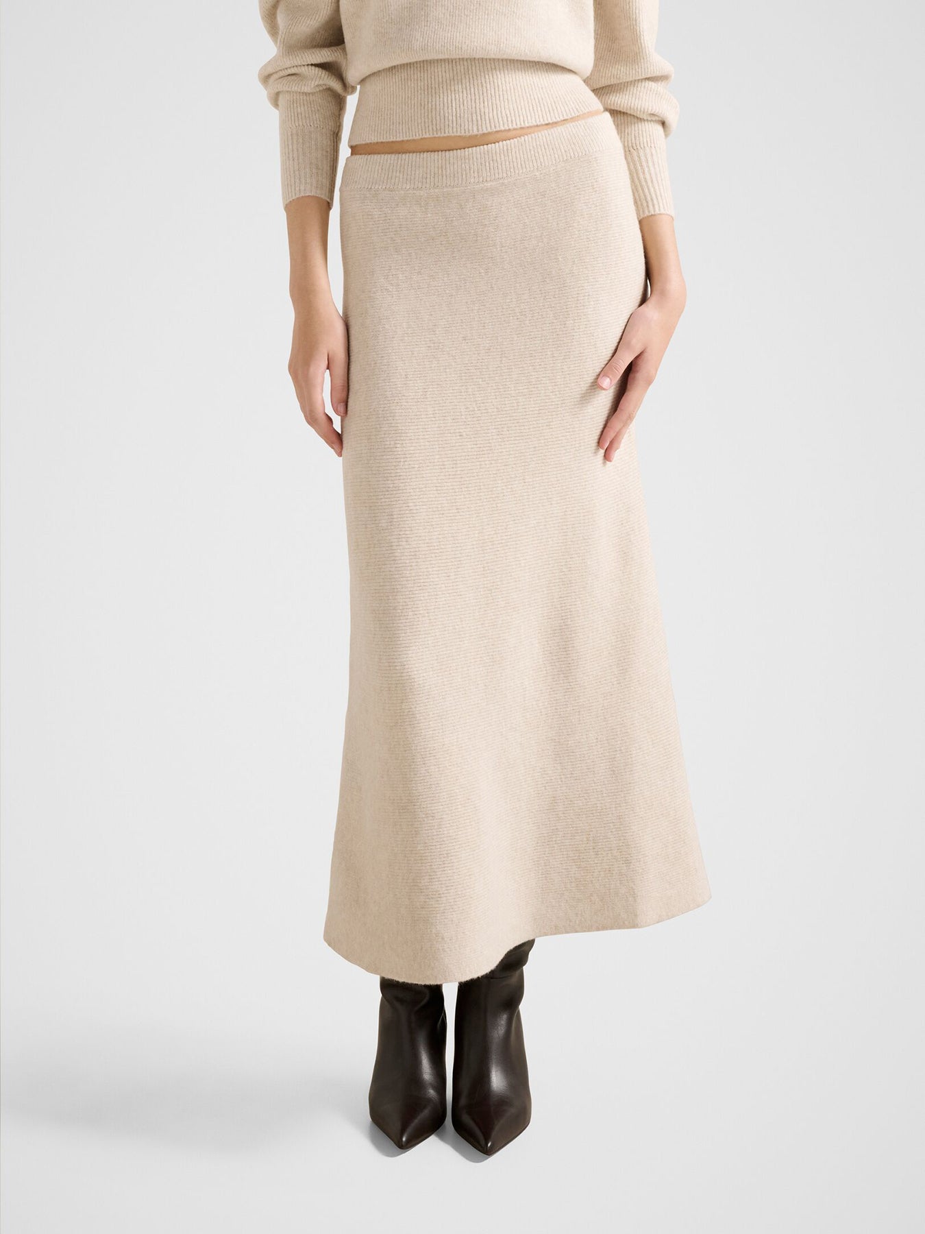 Cora Knitted Midi Skirt Nude