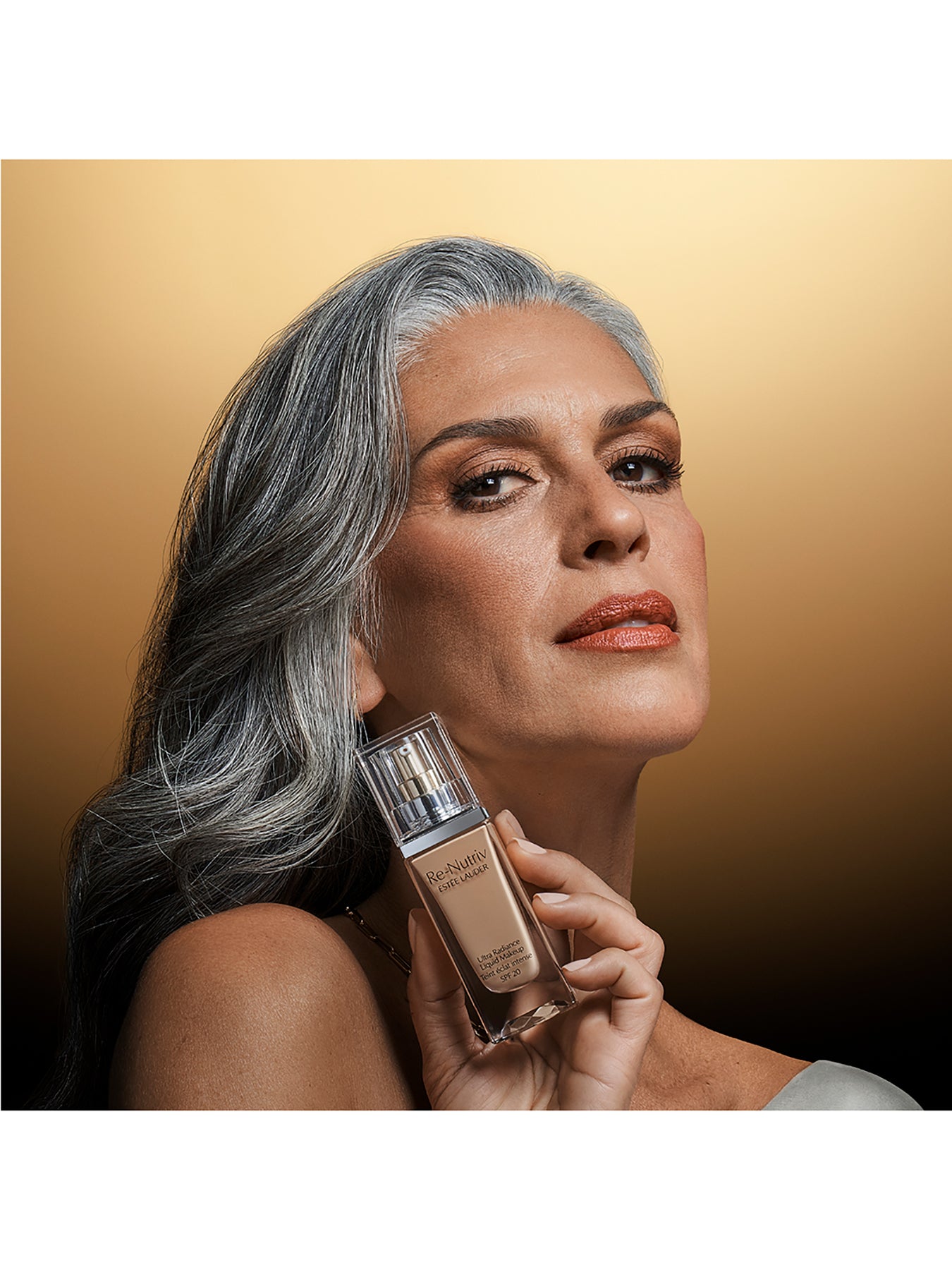 Re-Nutriv Ultra Radiance Liquid Makeup SPF20 30ml