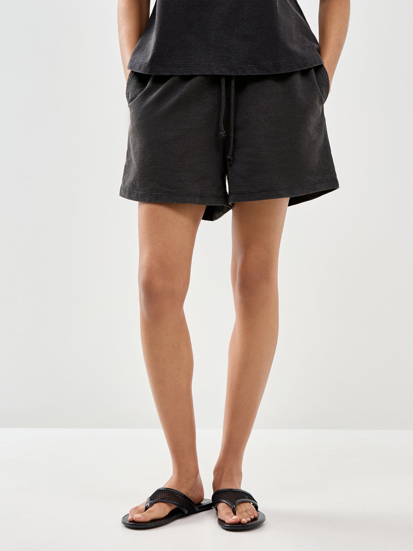 Chilli Summer Washed Sweat Shorts Black