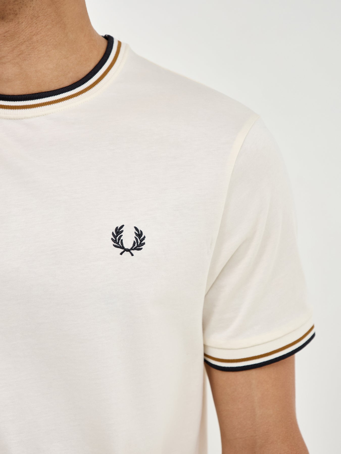 Twin Tipped T-Shirt Cream