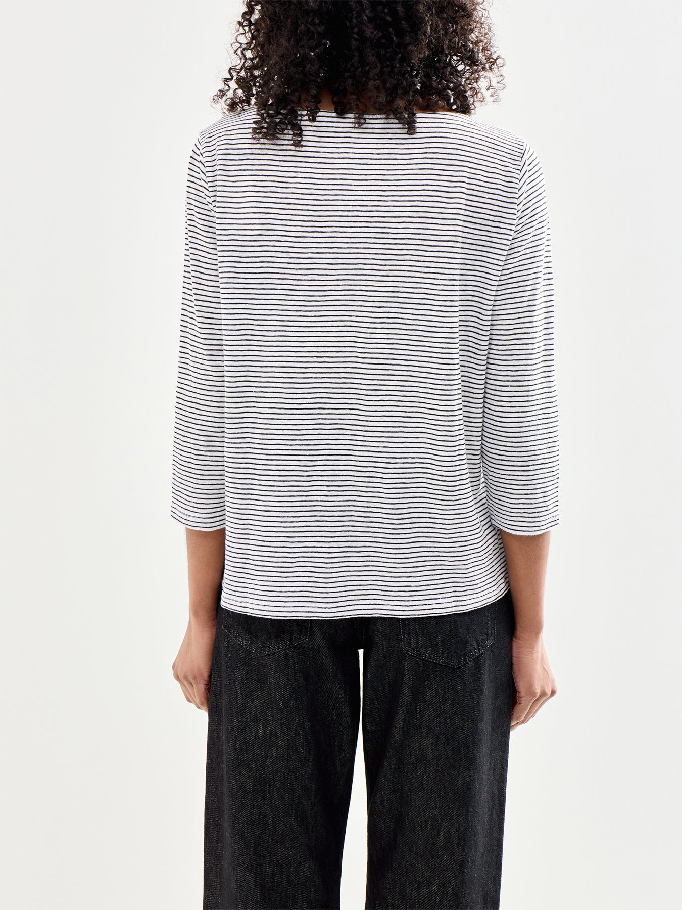 Bateau Neck Slim Top White Black