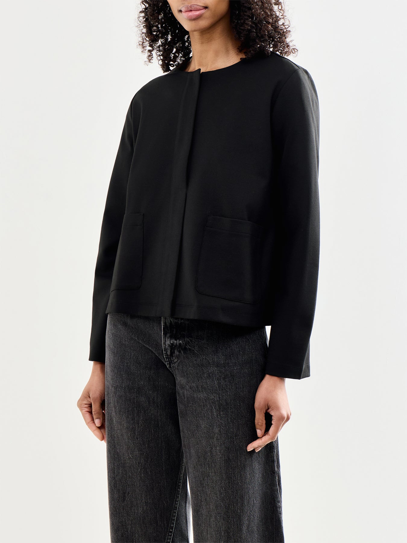 Round Neck Jacket Black