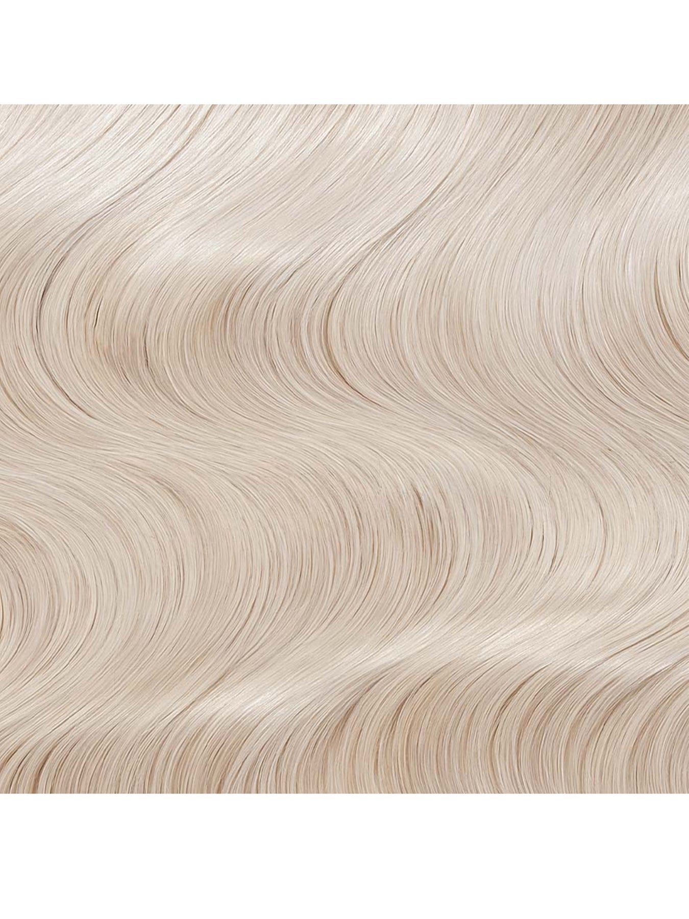 Deluxe Clip Ins 18 Inch Molly Mae Glacier Blonde