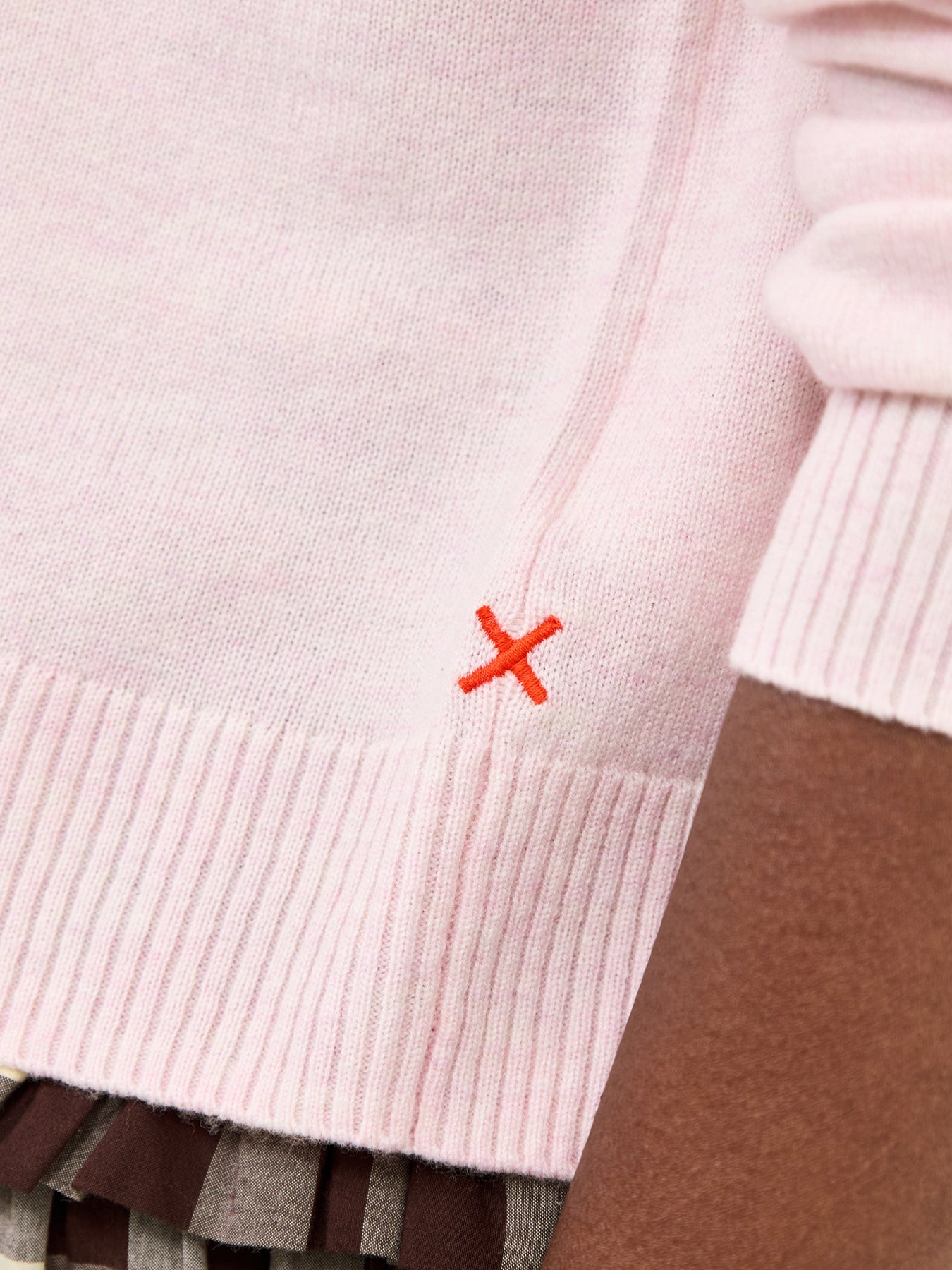 Crew Neck Cardigan Pink