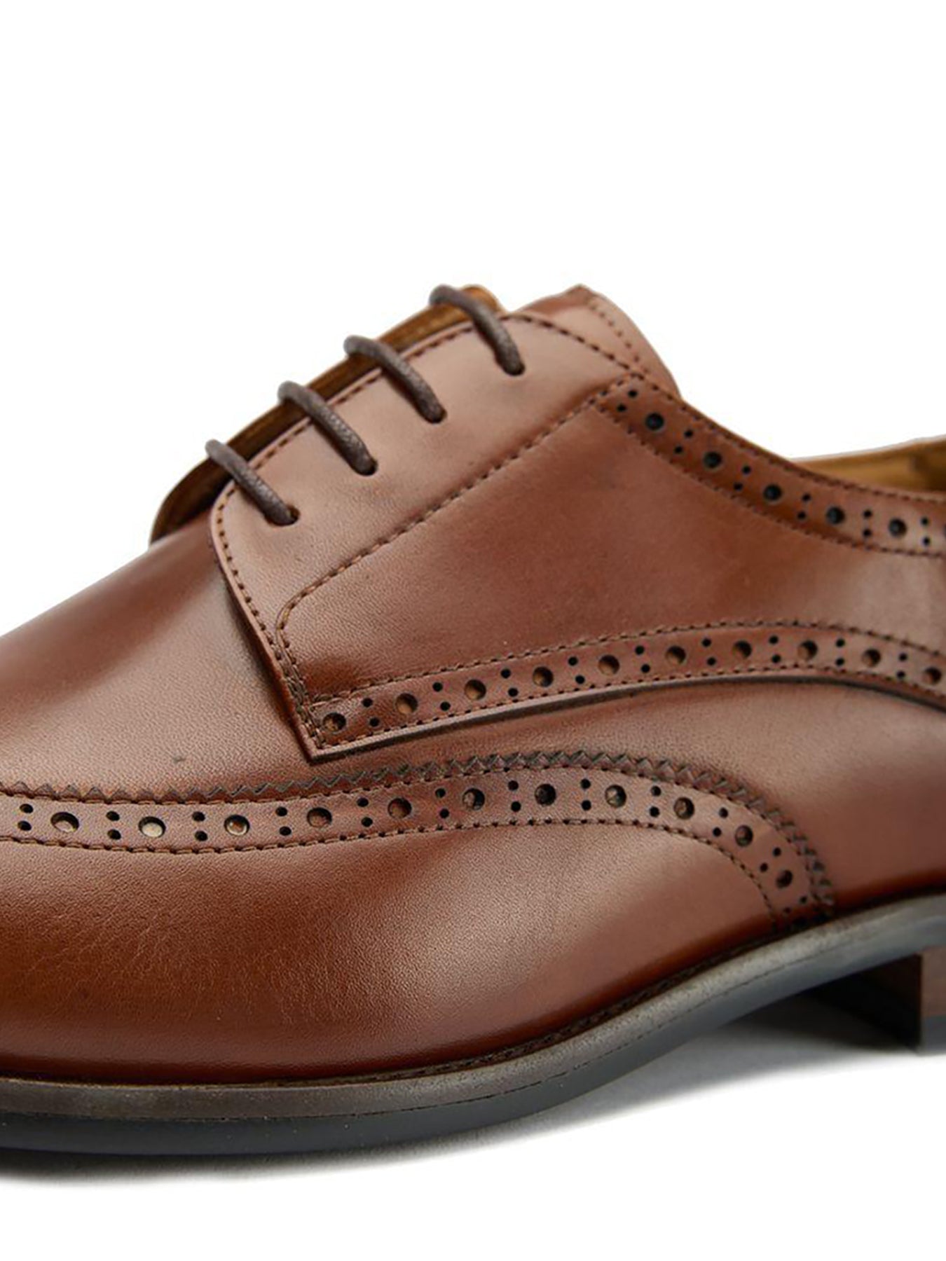 Hoggle Brogue Shoes Tan