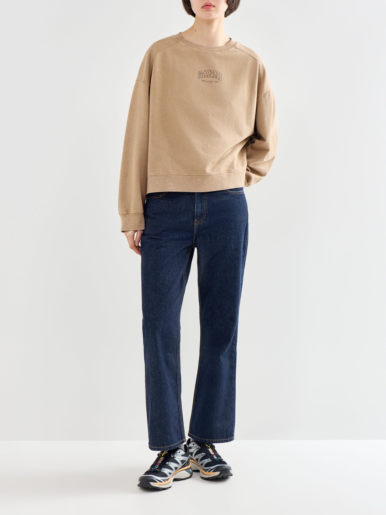 Essential Isoli Washed Effect Crewneck Brown
