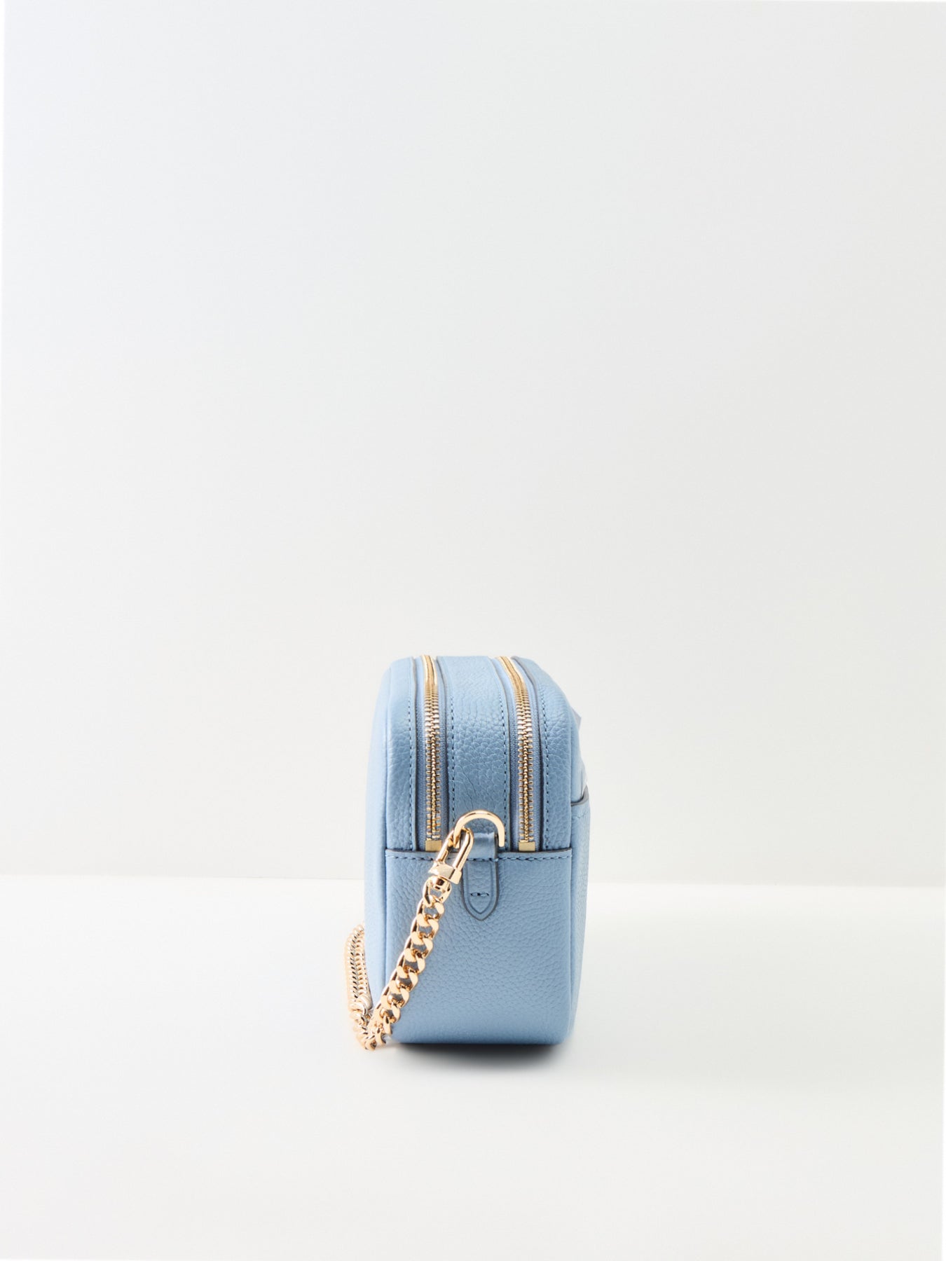 Bryant Camera Crossbody Bag Blue