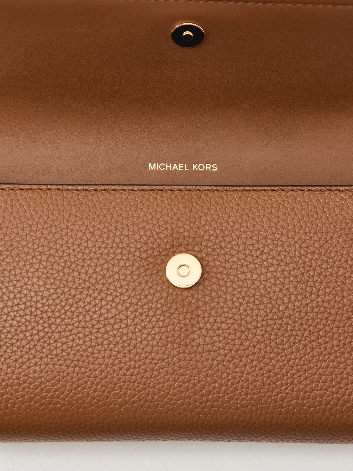 Jet Set Small Flap Leather Crossbody Bag Tan