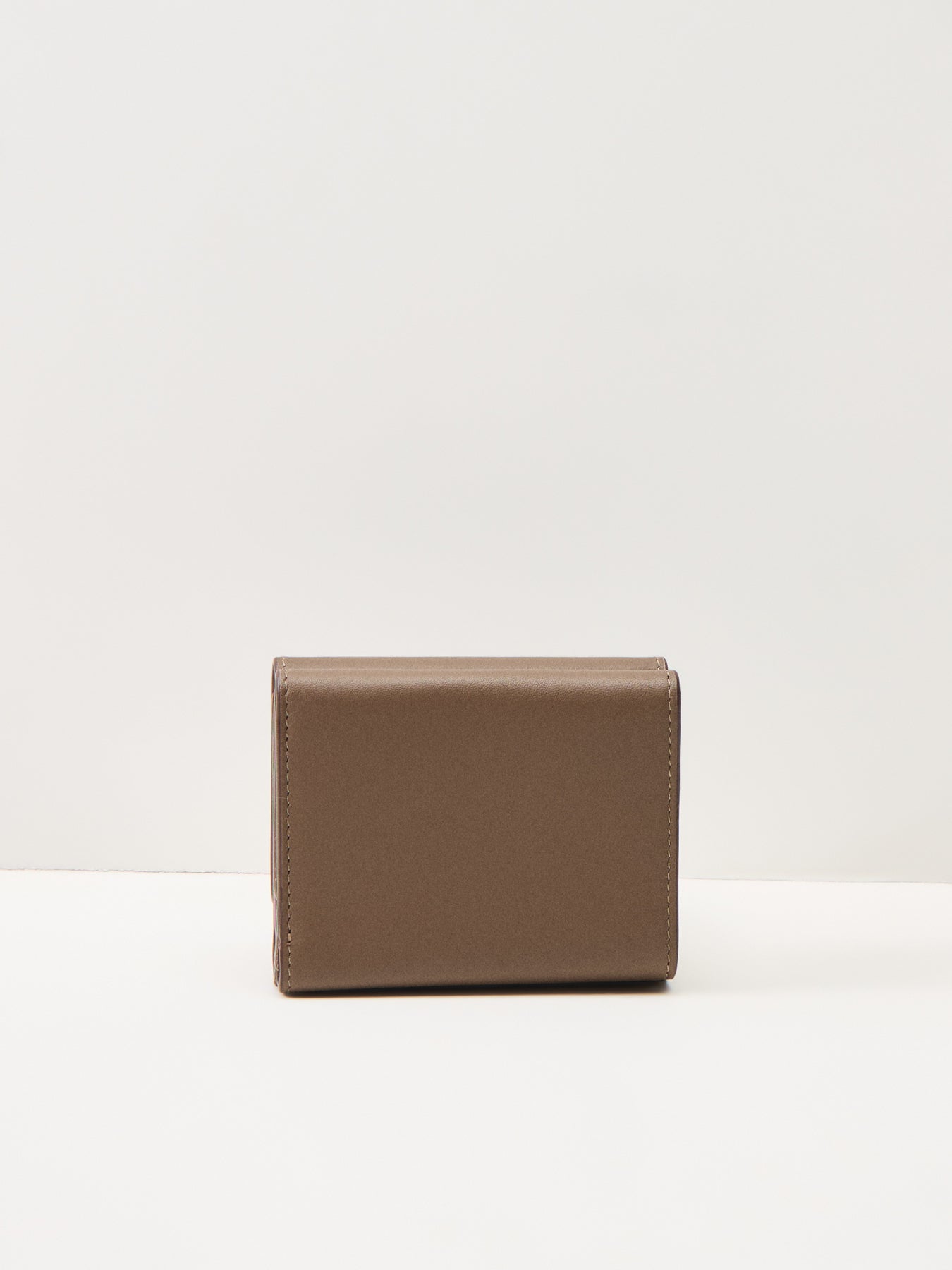 Pockets Small Trifold Purse Coffee