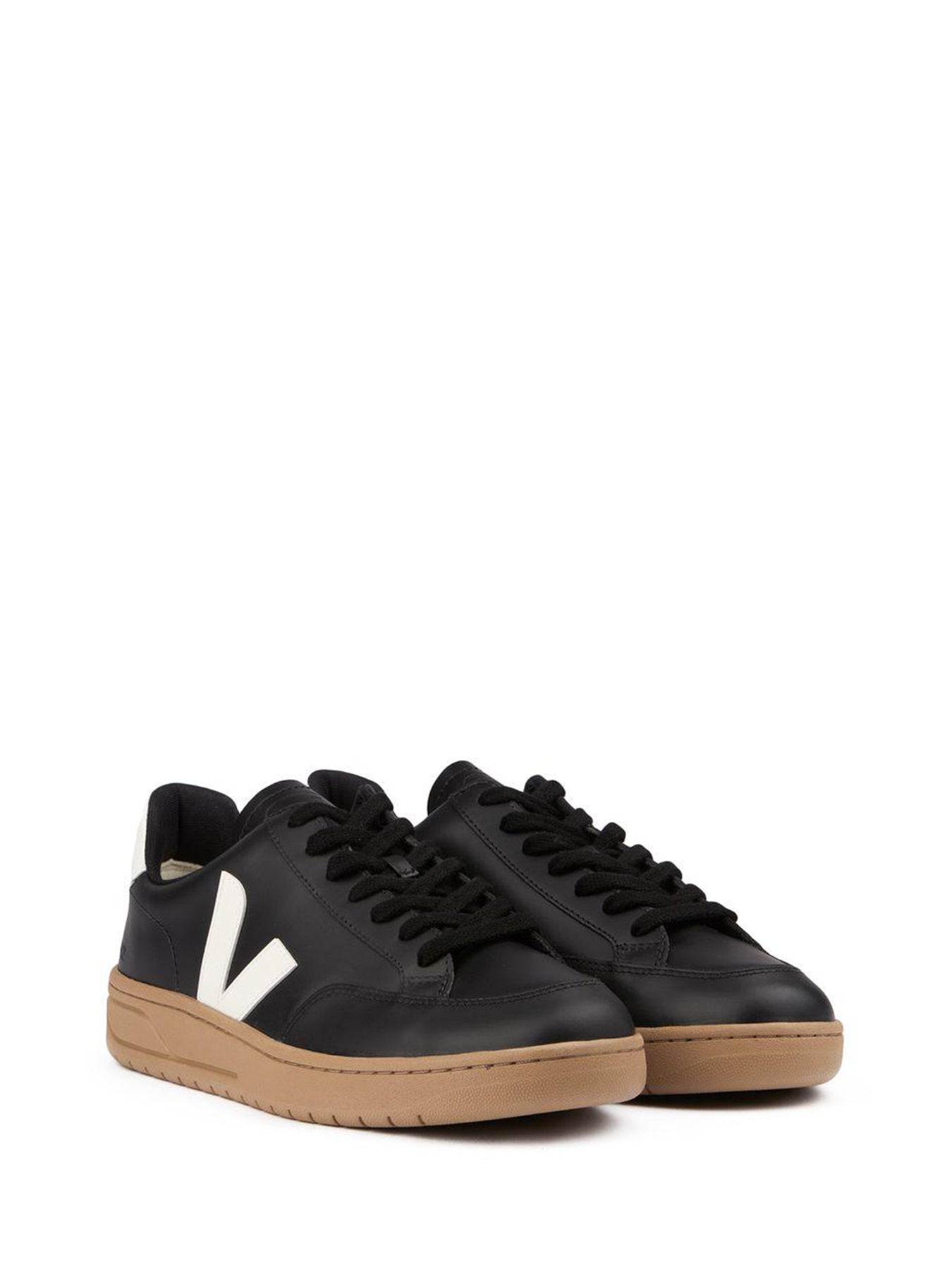 V-12 Trainers Black White