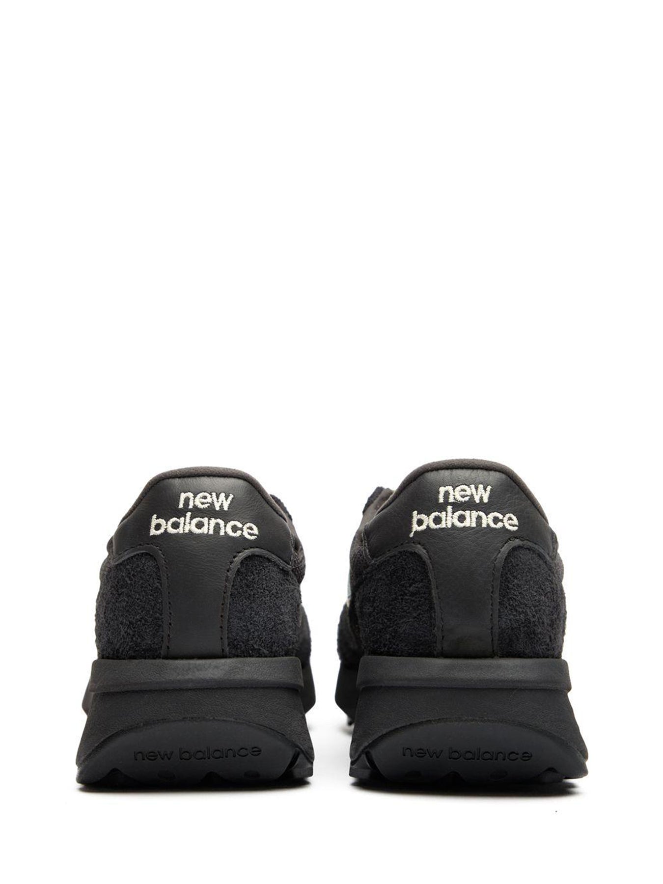 370 Trainers Black White