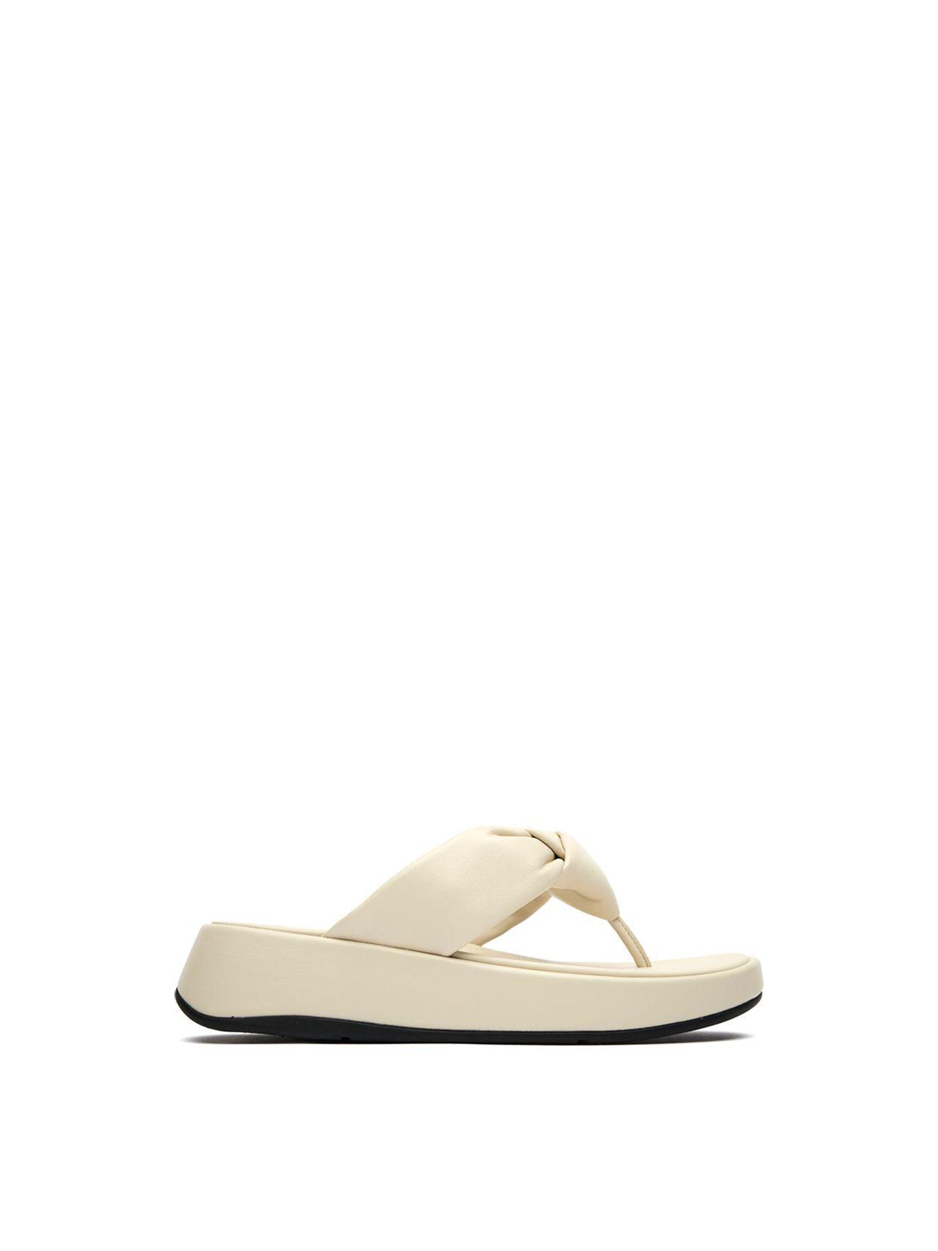F-Knot Soft Leather Toe-Post Sandals Creme