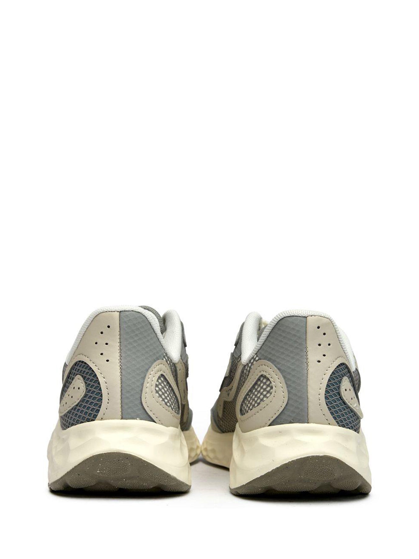 Arishi Trainers Silver