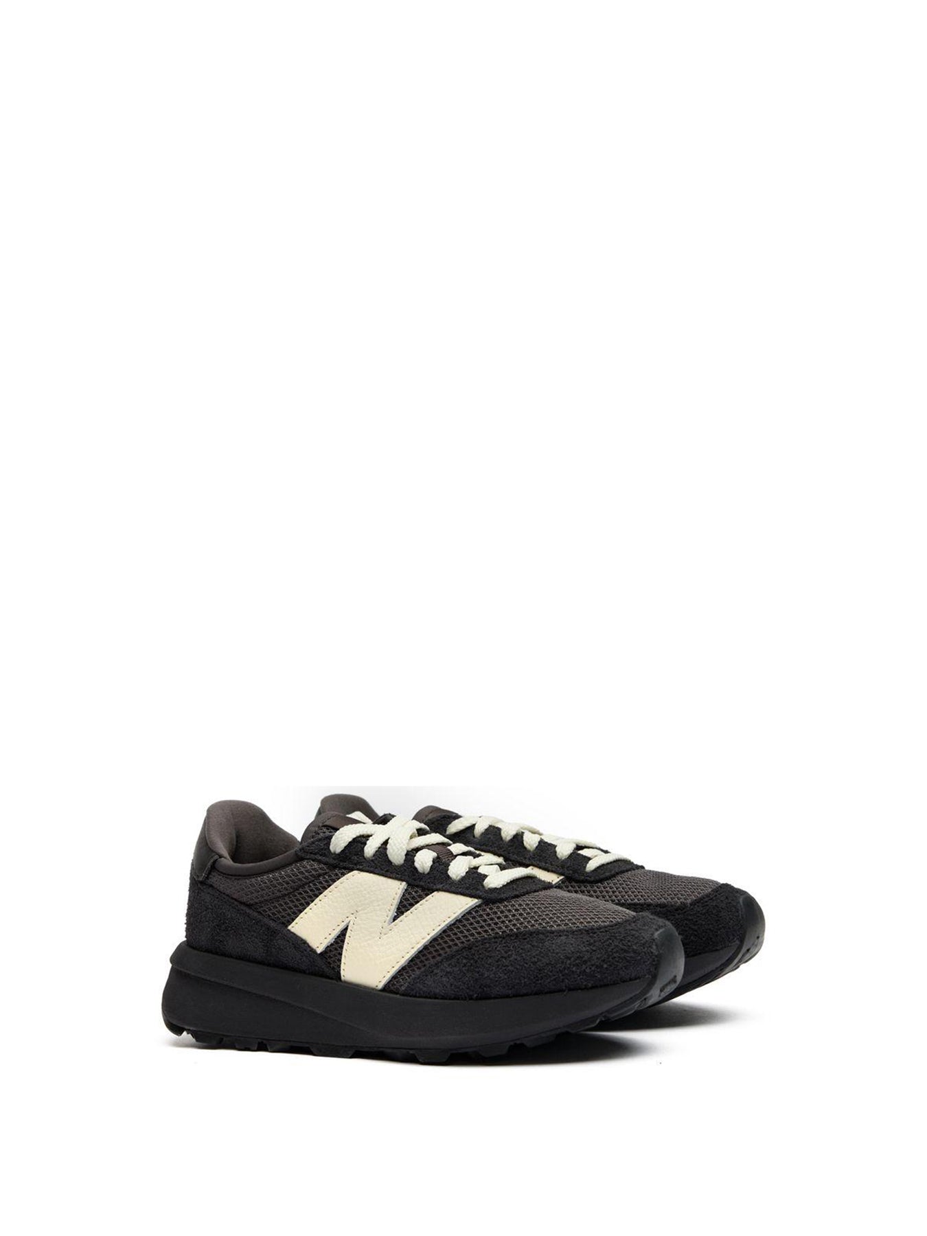 370 Trainers Black
