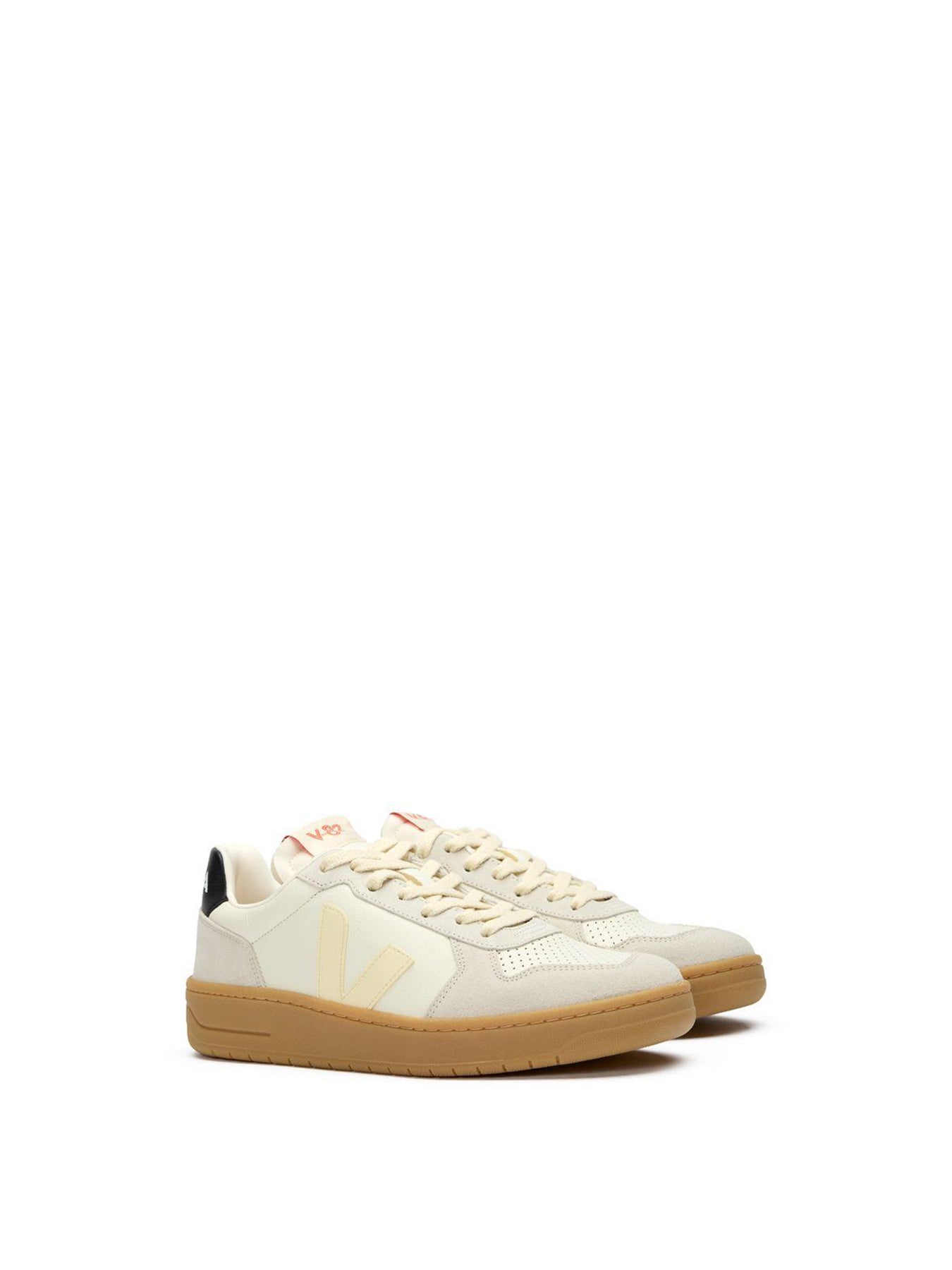 V-82 Leather Trainers Calcaire