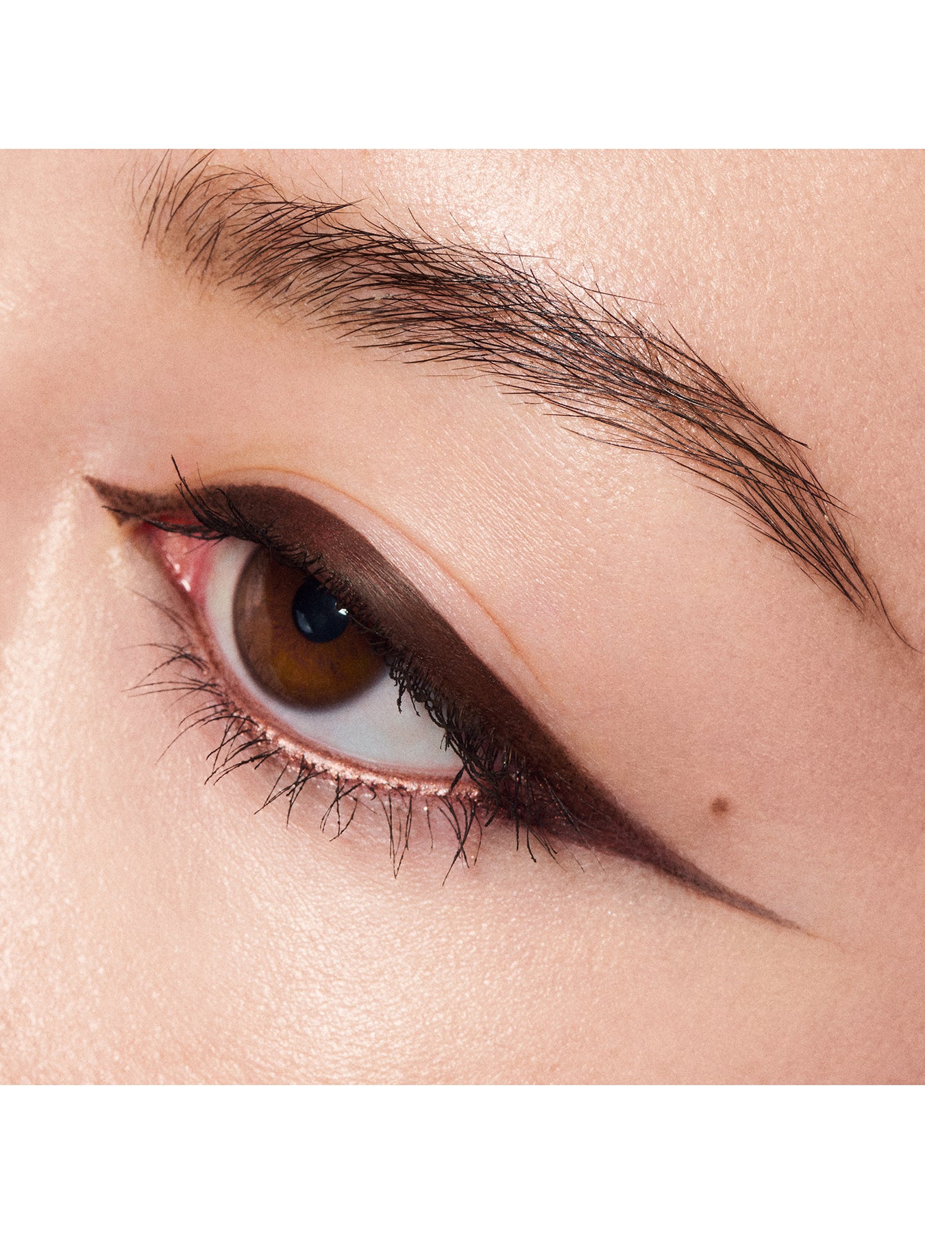 Brushstroke 24 Hour Liner