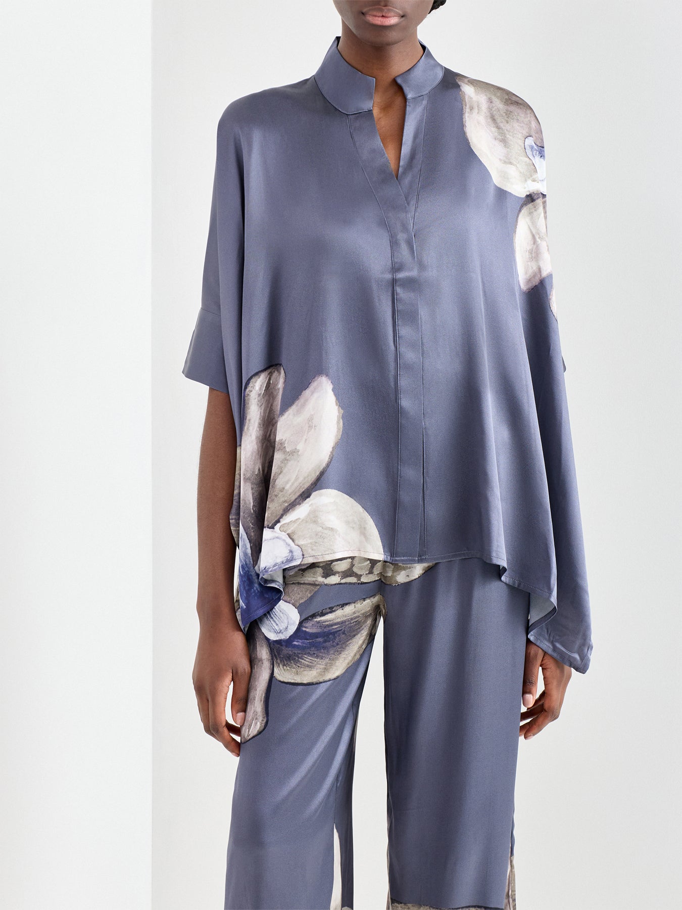 Mandy Silk Blouse Grey