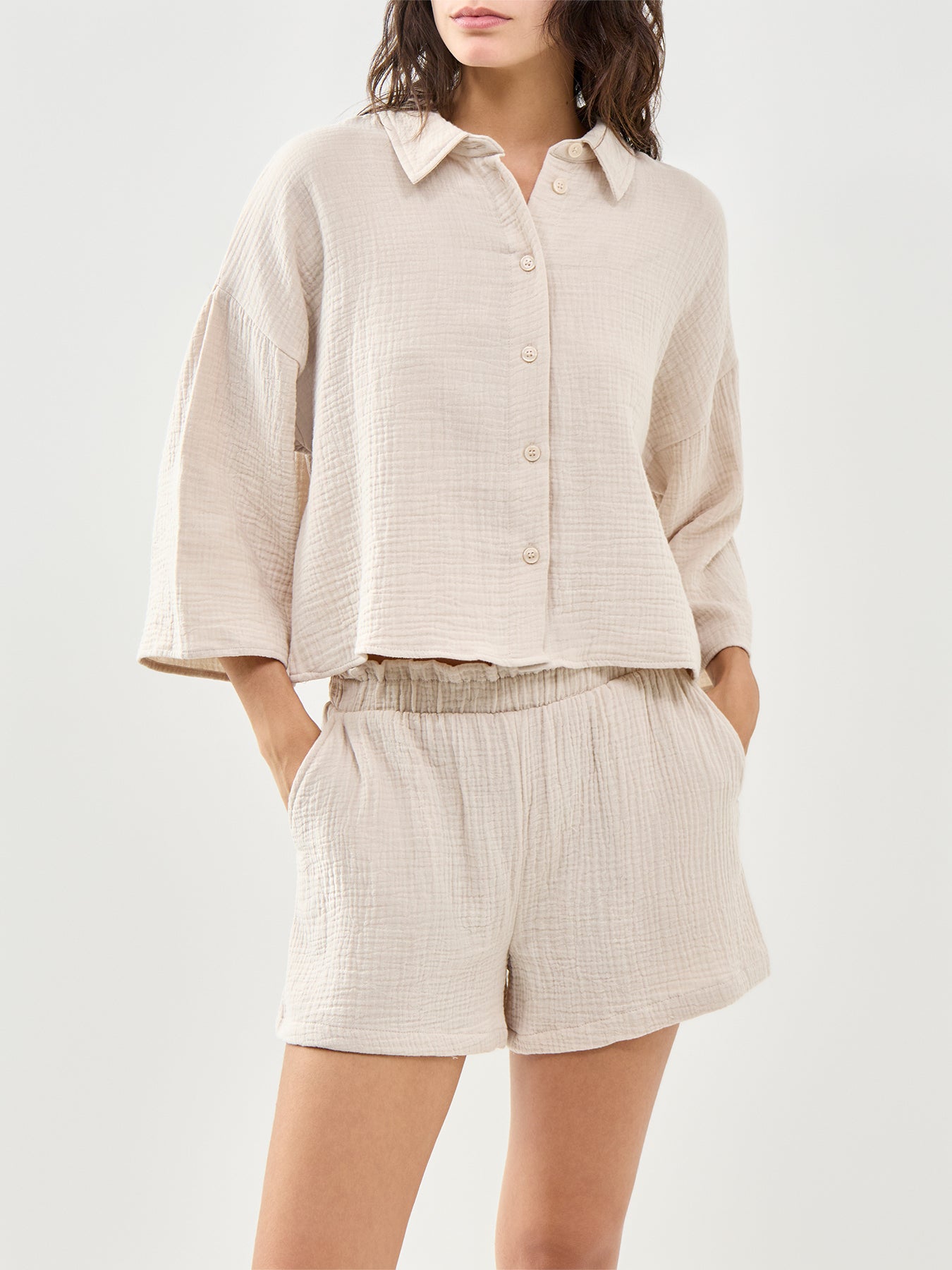 Cropped Shirt Beige