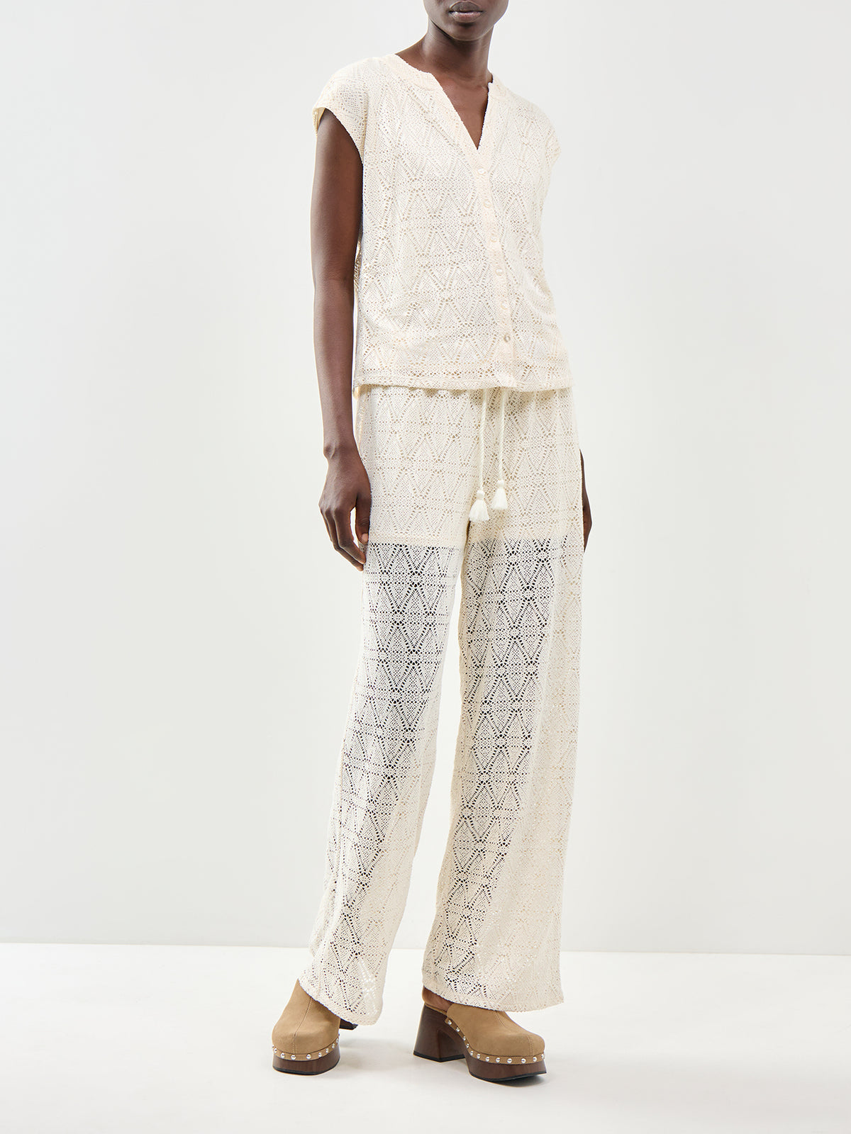 V-Neck Short Sleeve Top Beige