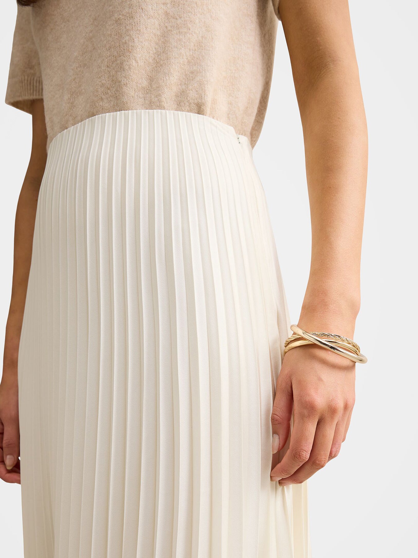 Yasmin Satin Pleated Skirt Cream