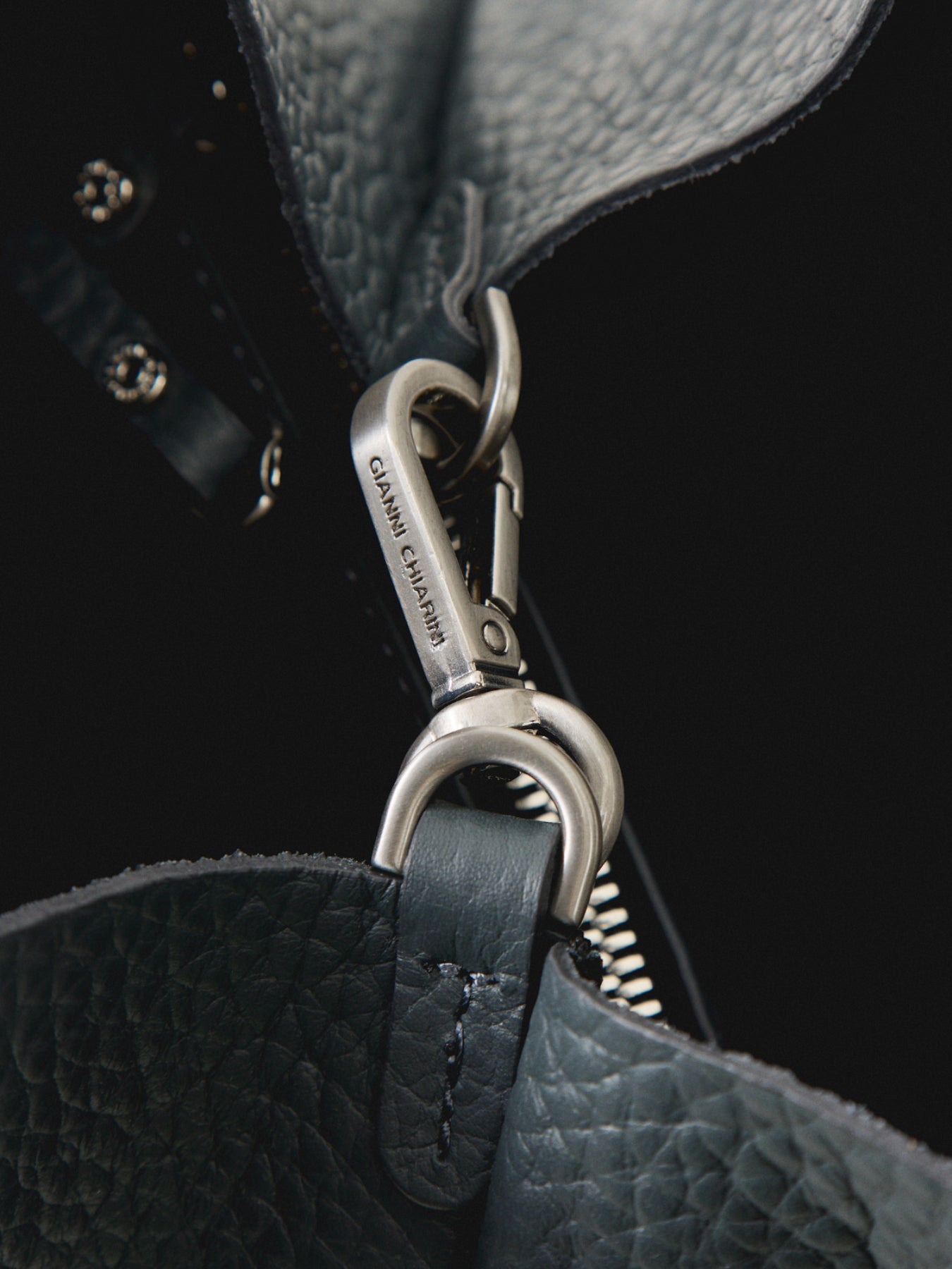 Dua Medium Leather Crossbody Navy