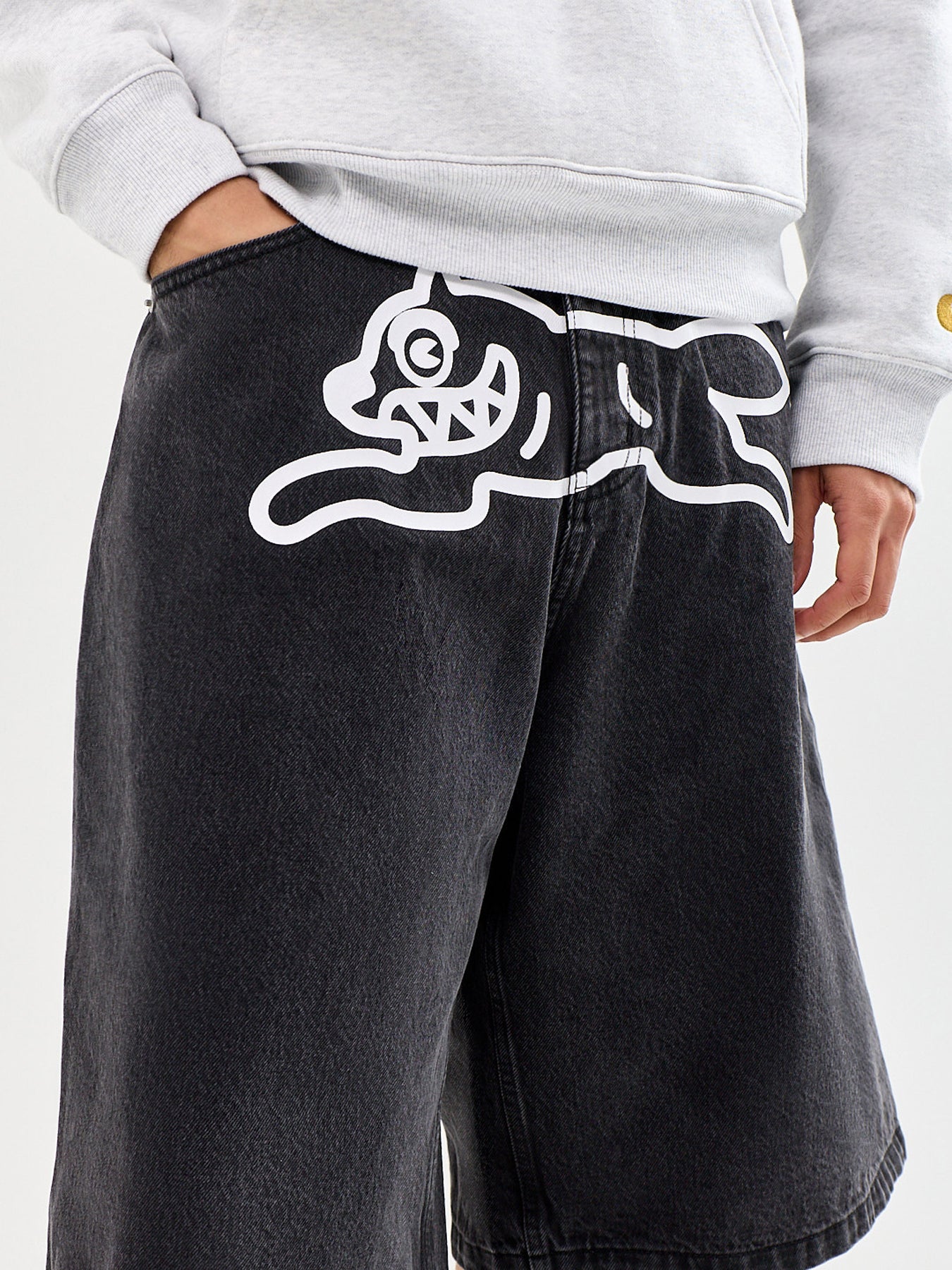 Running Dog Triple Scoop Denim Shorts Black