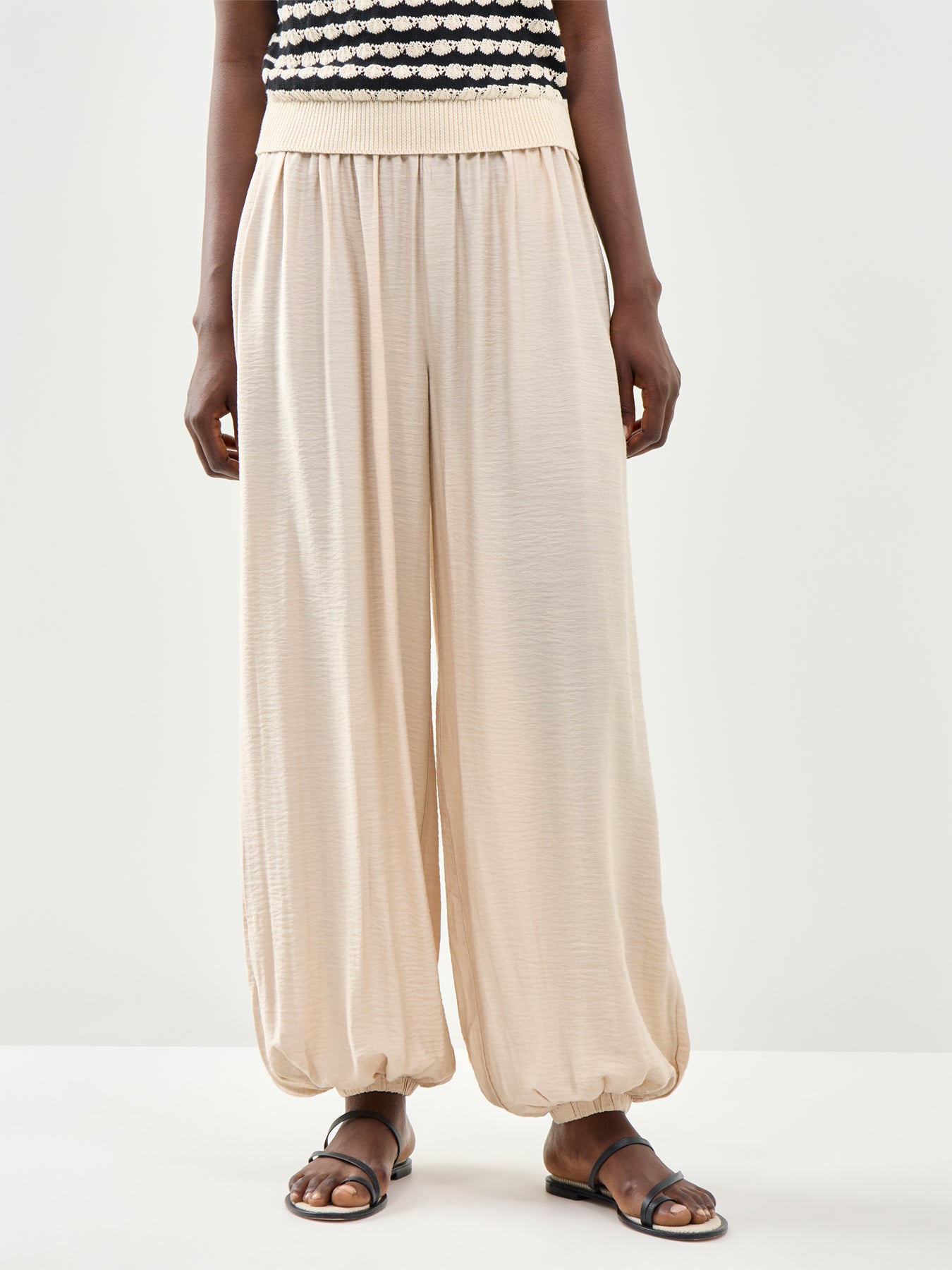 Zoey Balloon Trousers Beige
