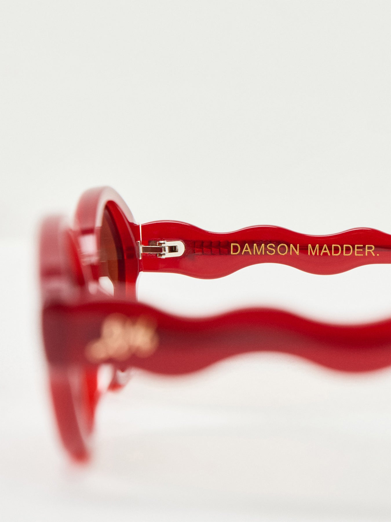 Wave Temple Sunglasses Red