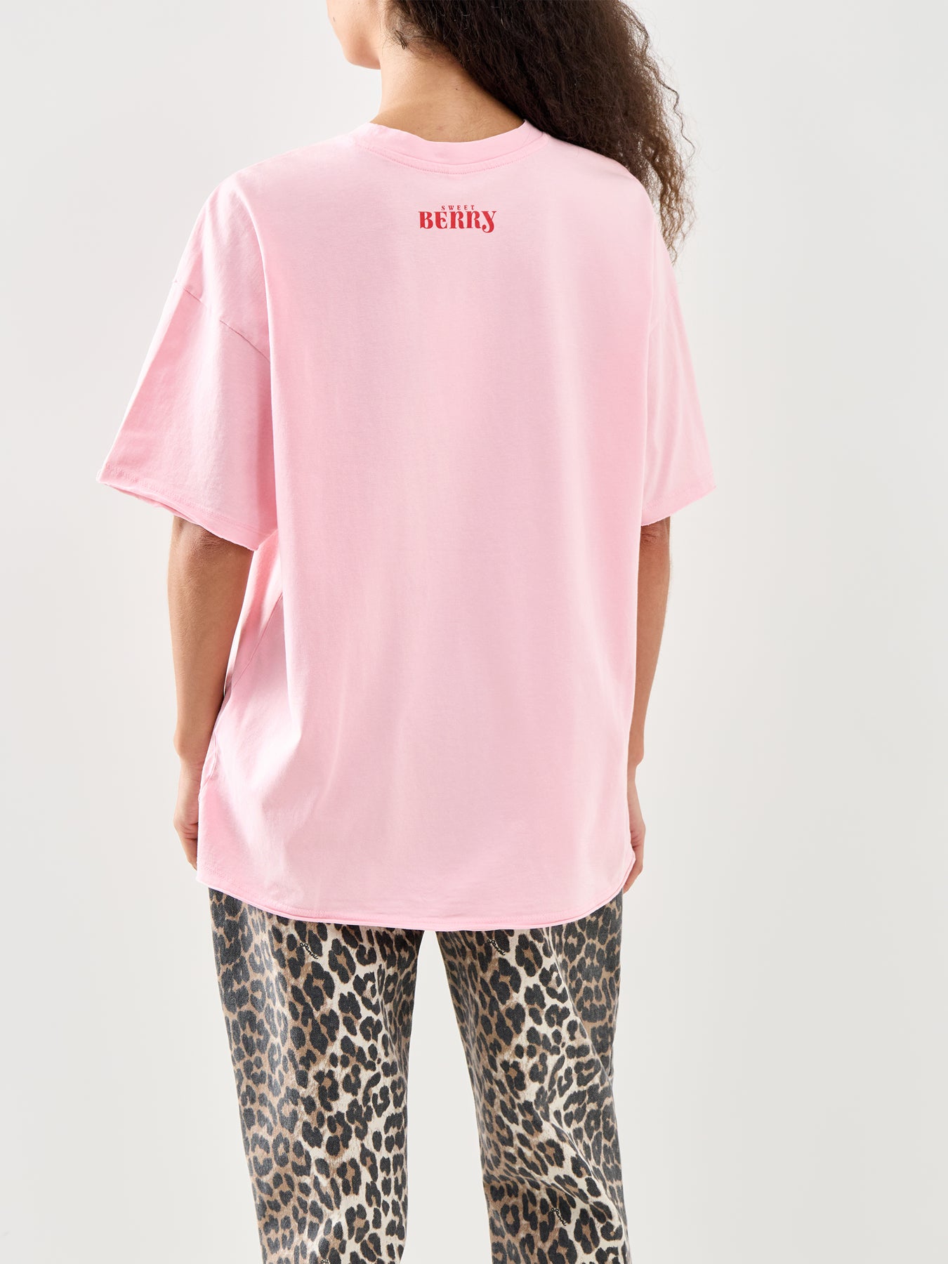 Kinna Oversized Short Sleeve Graphic T Shirt Pink