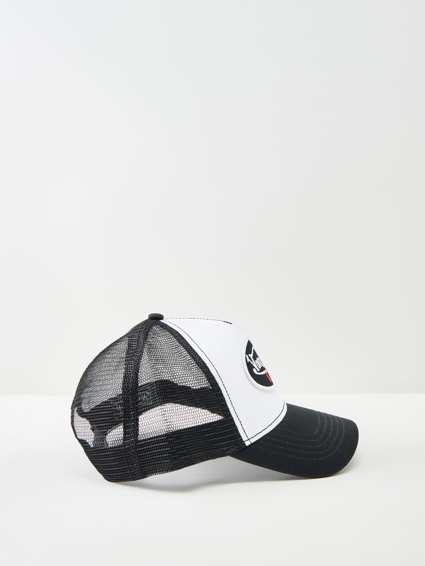 Love Collection Cap Black White