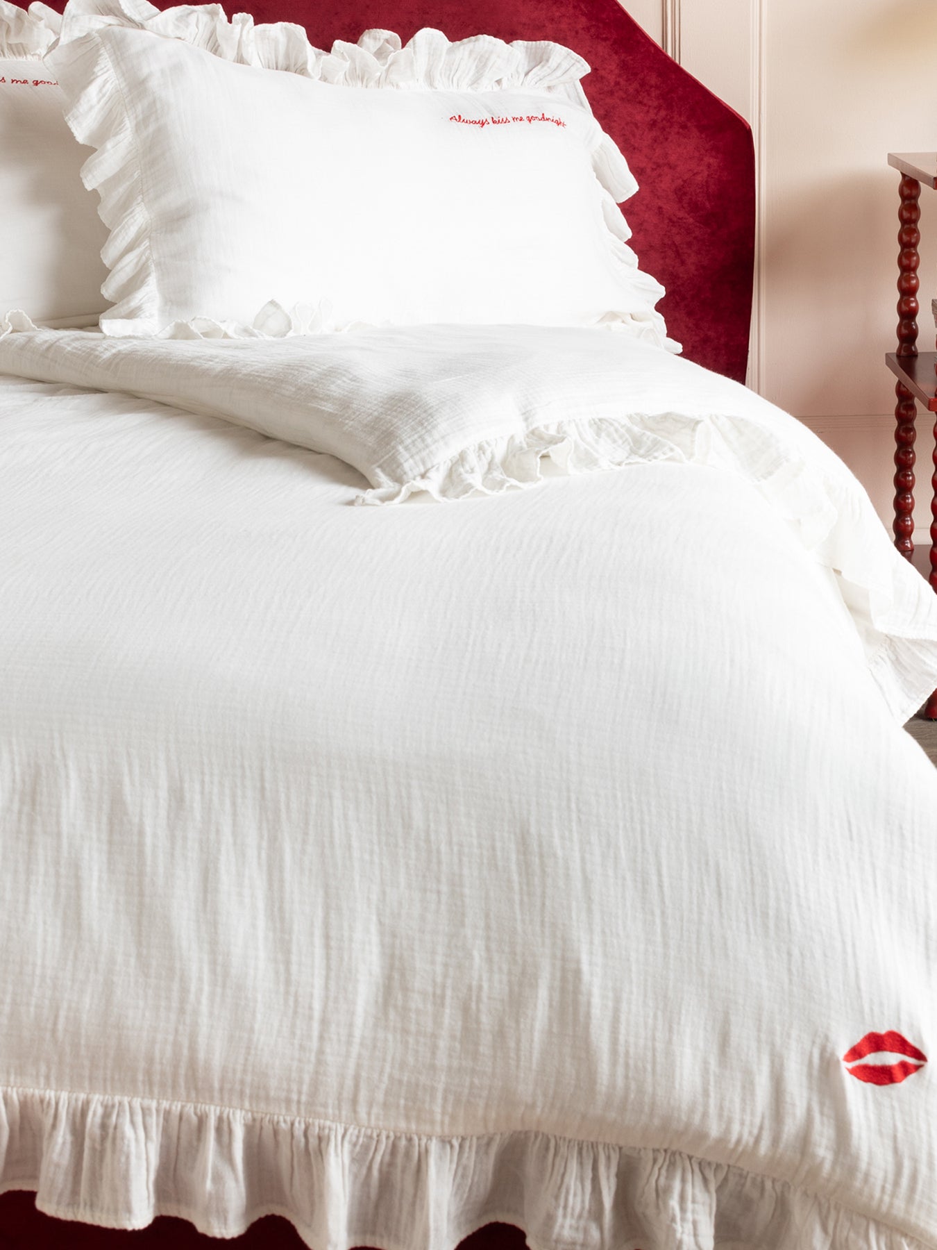 Love Note Frill Super King Duvet Set Cream