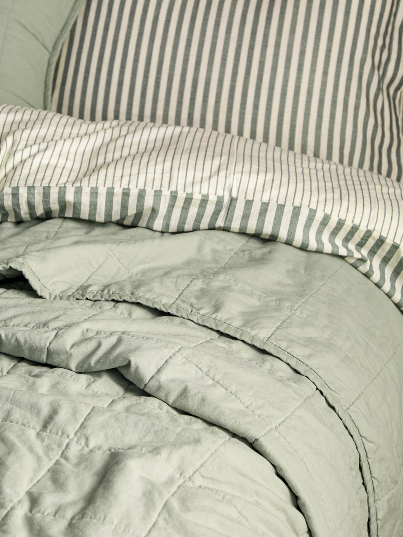 Cotton Hebden Washed Bedspread 150 x 200cm - Bay Green