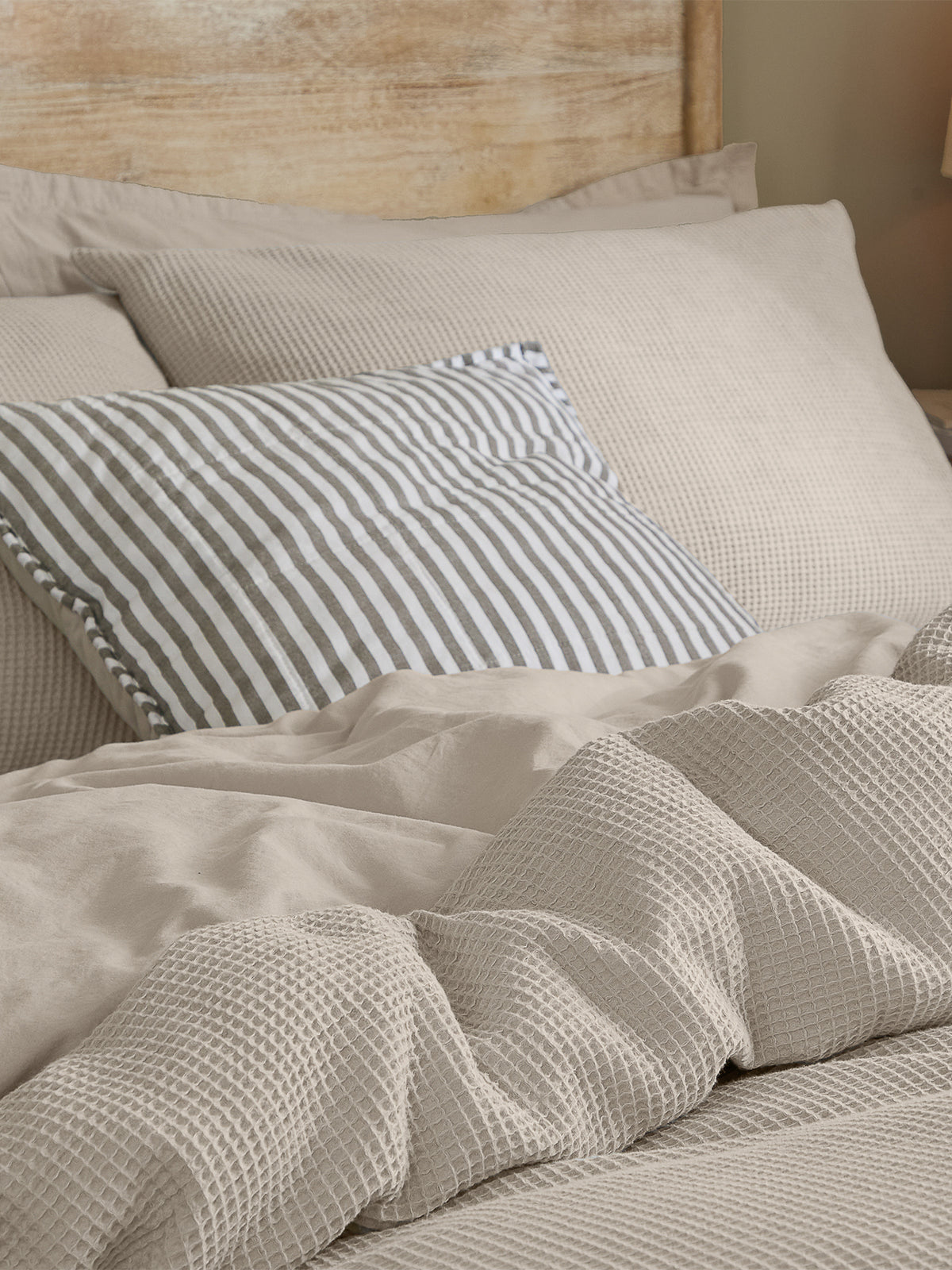 Cotton Hebden Relaxed Waffle Super King Duvet Set - Stone