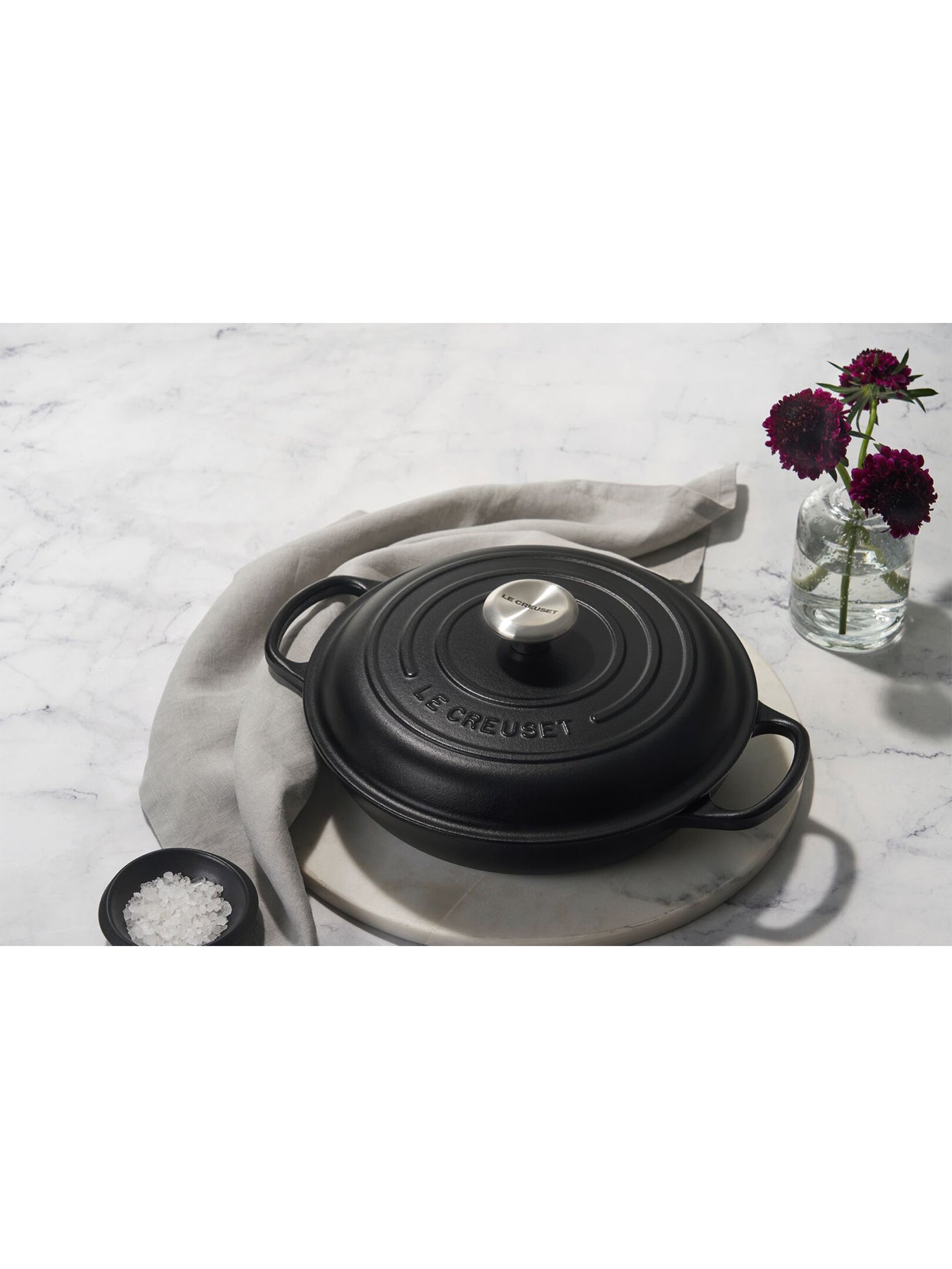 22cm Signature Shallow Casserole Black