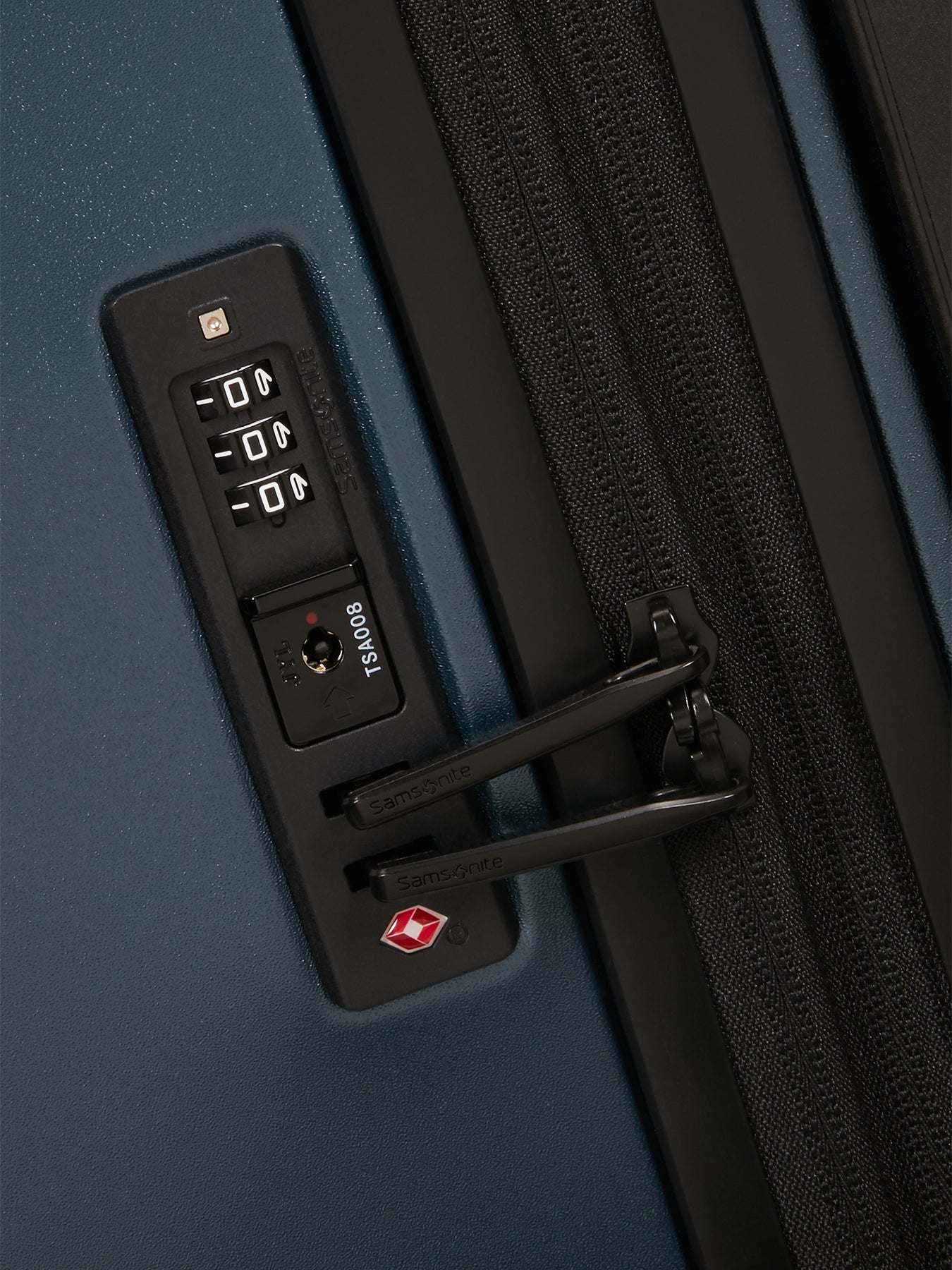 Fyrm Medium Expandable Spinner Suitcase 67cm Blue