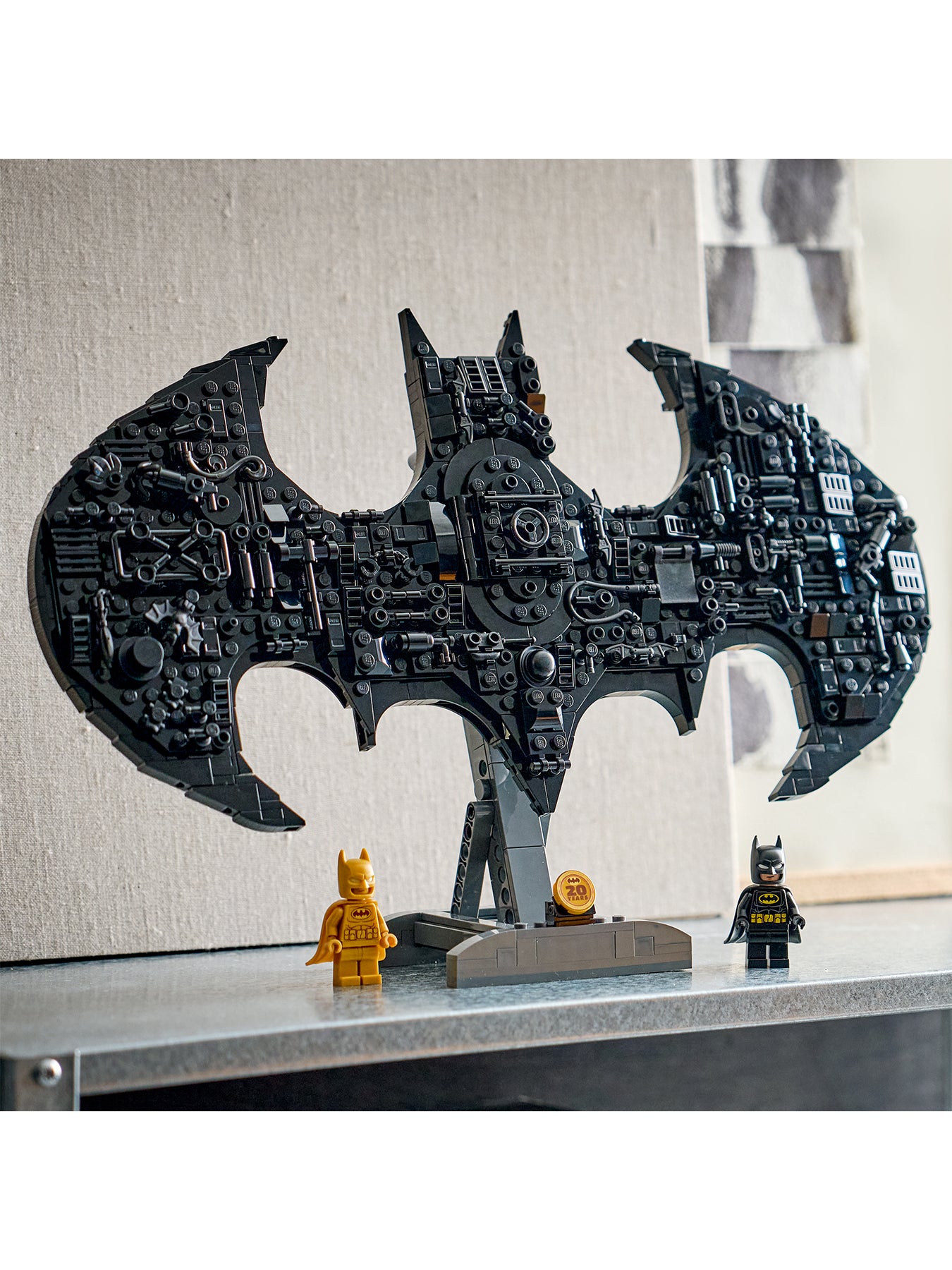 Batman Logo Display Model 76330