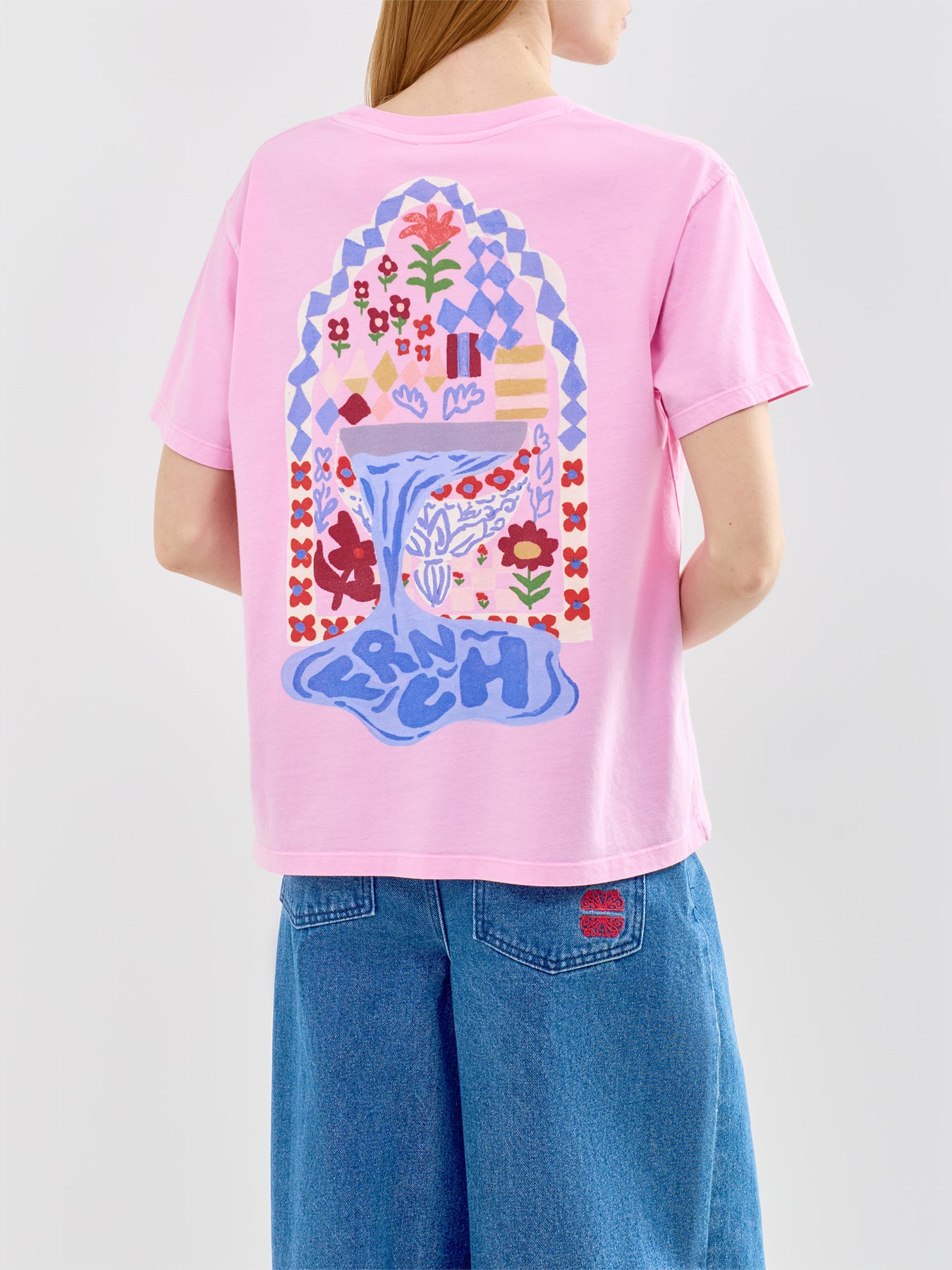 Nymphaea Graphic T-Shirt Pink