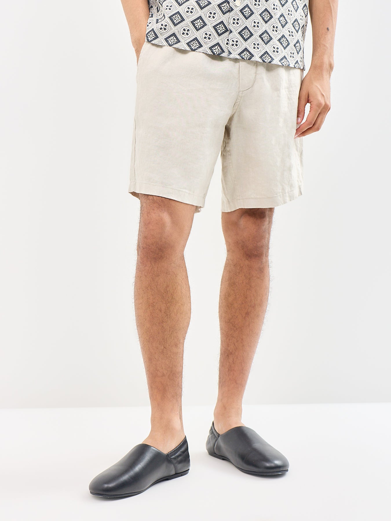 Kurt Washed Linen Shorts Beige