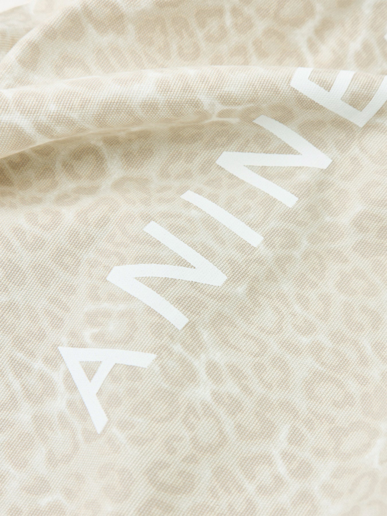 Leo Canvas Tote - Washed White Leopard
