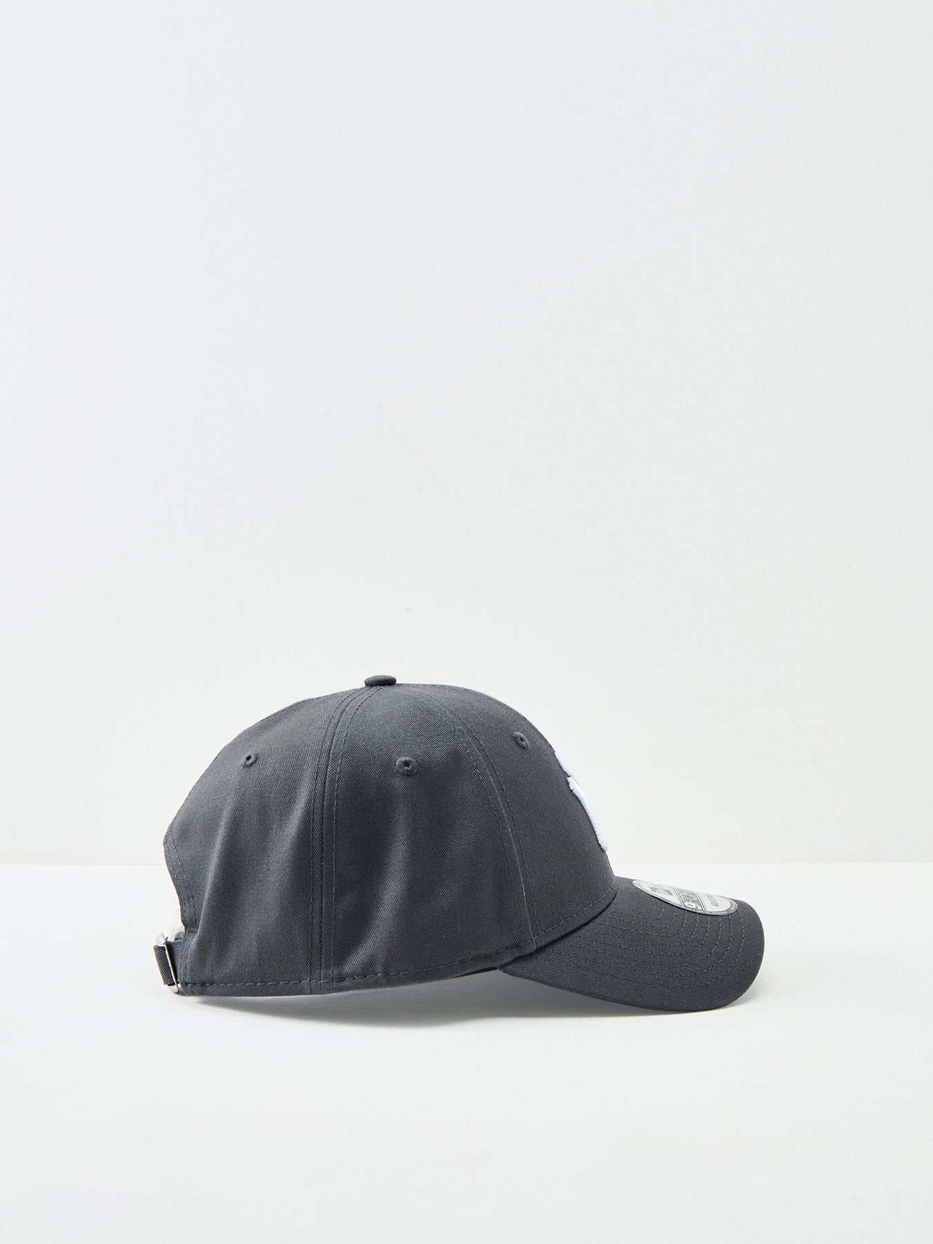 League Essential 9Forty Cap Black