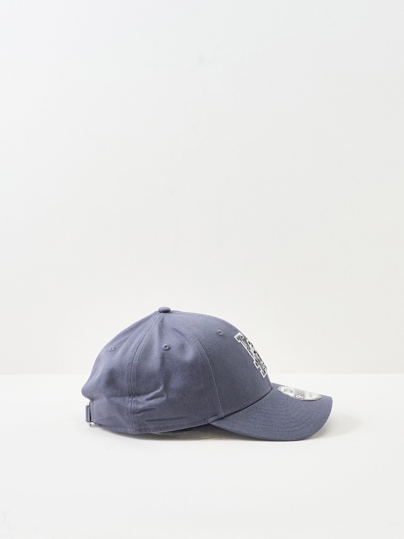 Outline Camo 9FORTY LA Cap Grey
