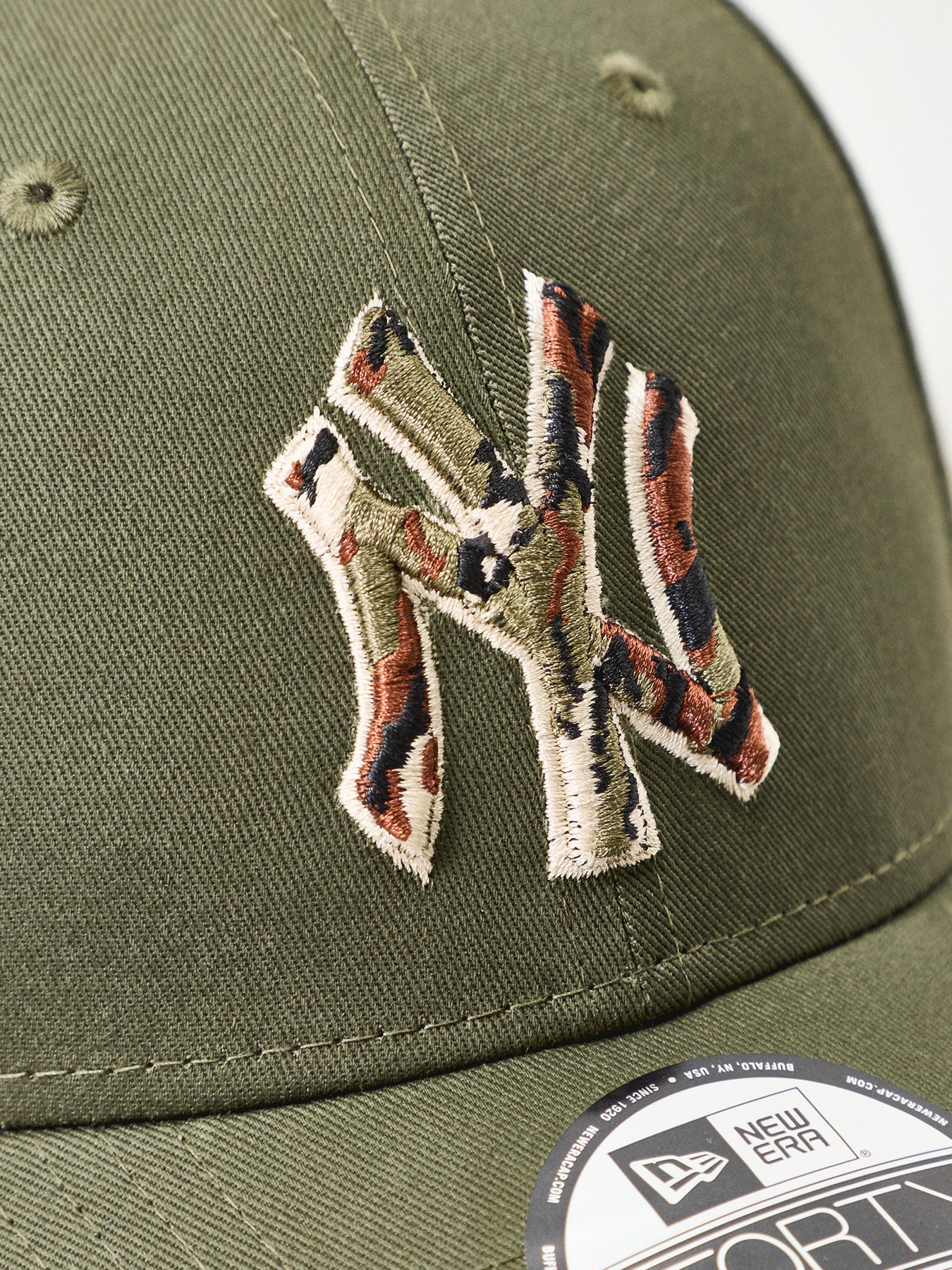 Outline Camo 9FORTY NY Cap Olive